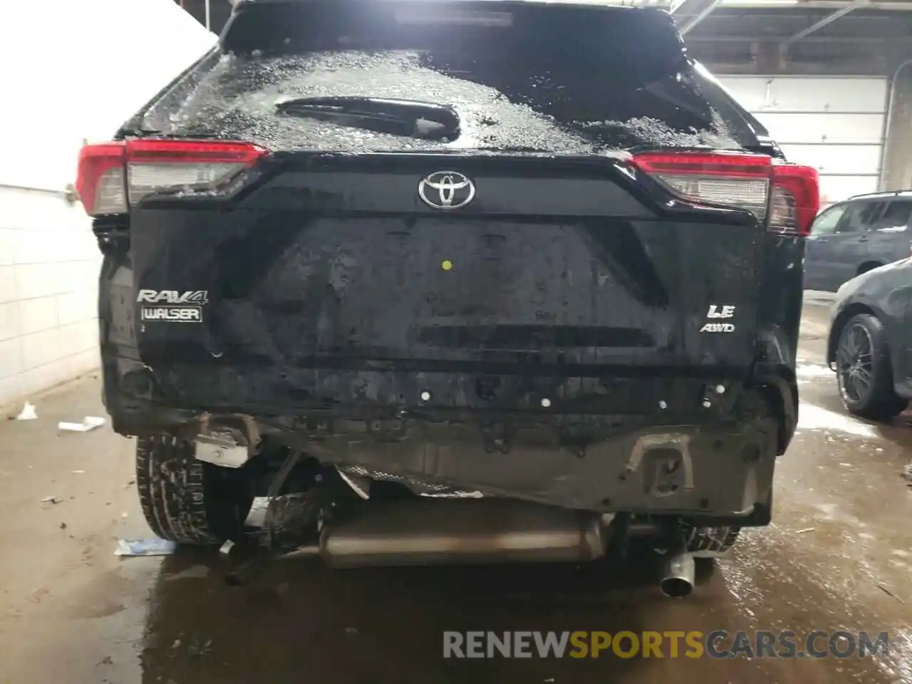 9 Photograph of a damaged car JTMF1RFV8KJ011744 TOYOTA RAV4 2019