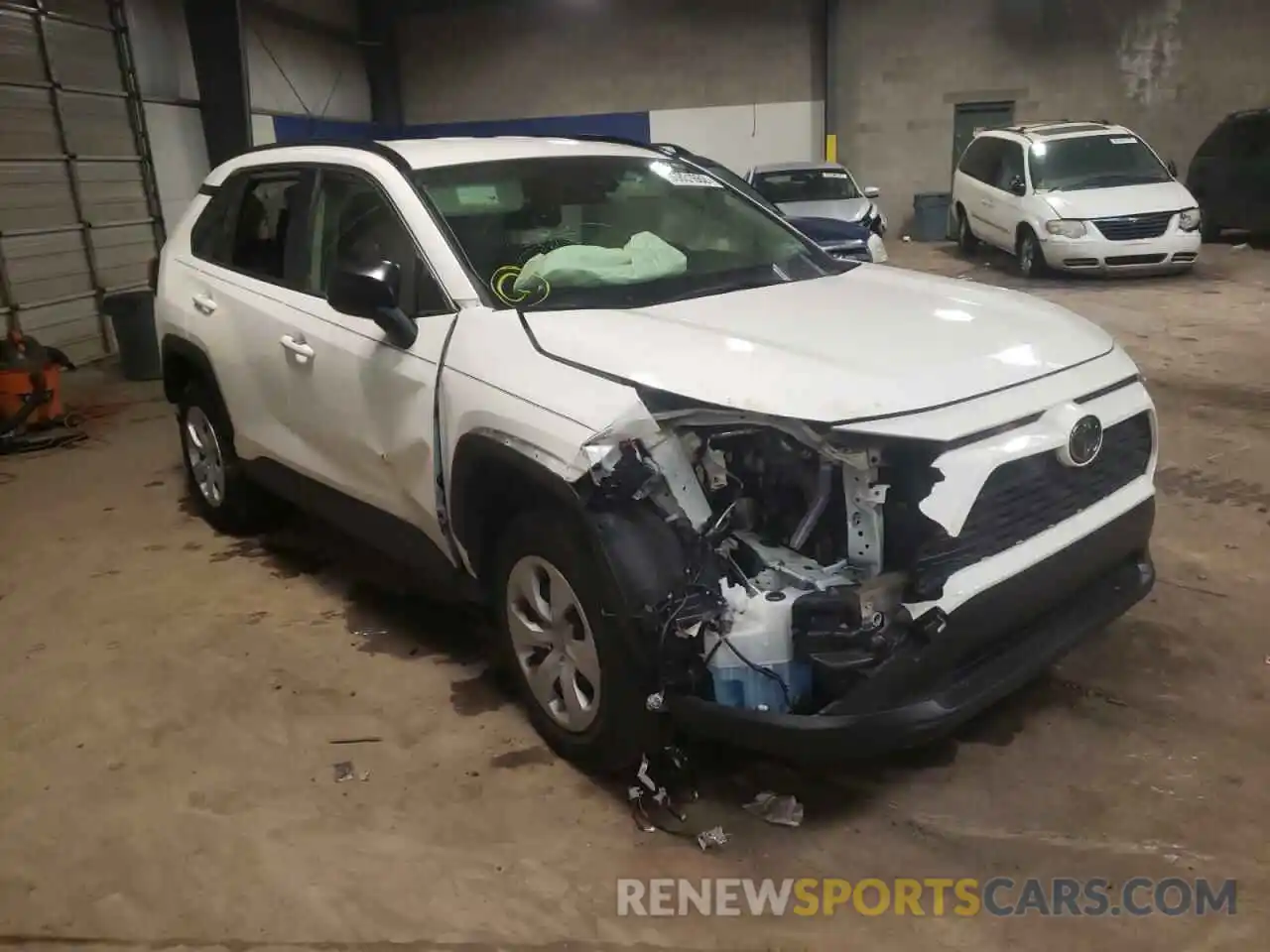 1 Photograph of a damaged car JTMF1RFV8KJ013493 TOYOTA RAV4 2019