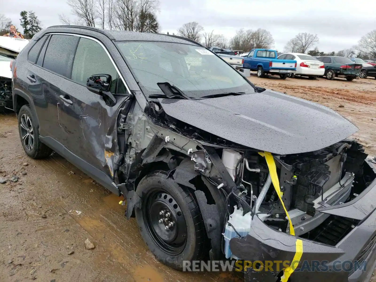 1 Photograph of a damaged car JTMF1RFV8KJ016507 TOYOTA RAV4 2019