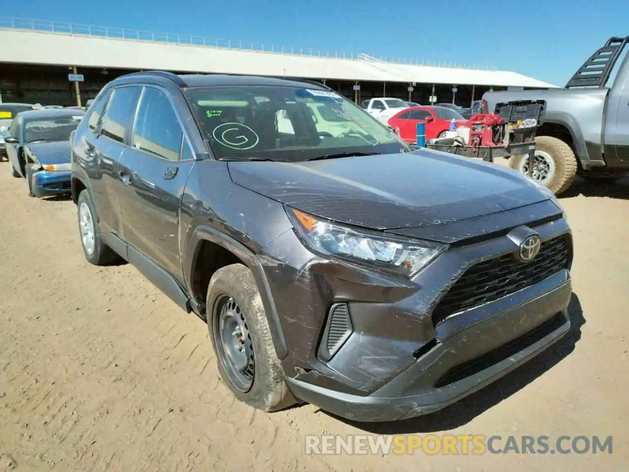 1 Photograph of a damaged car JTMF1RFV8KJ018158 TOYOTA RAV4 2019