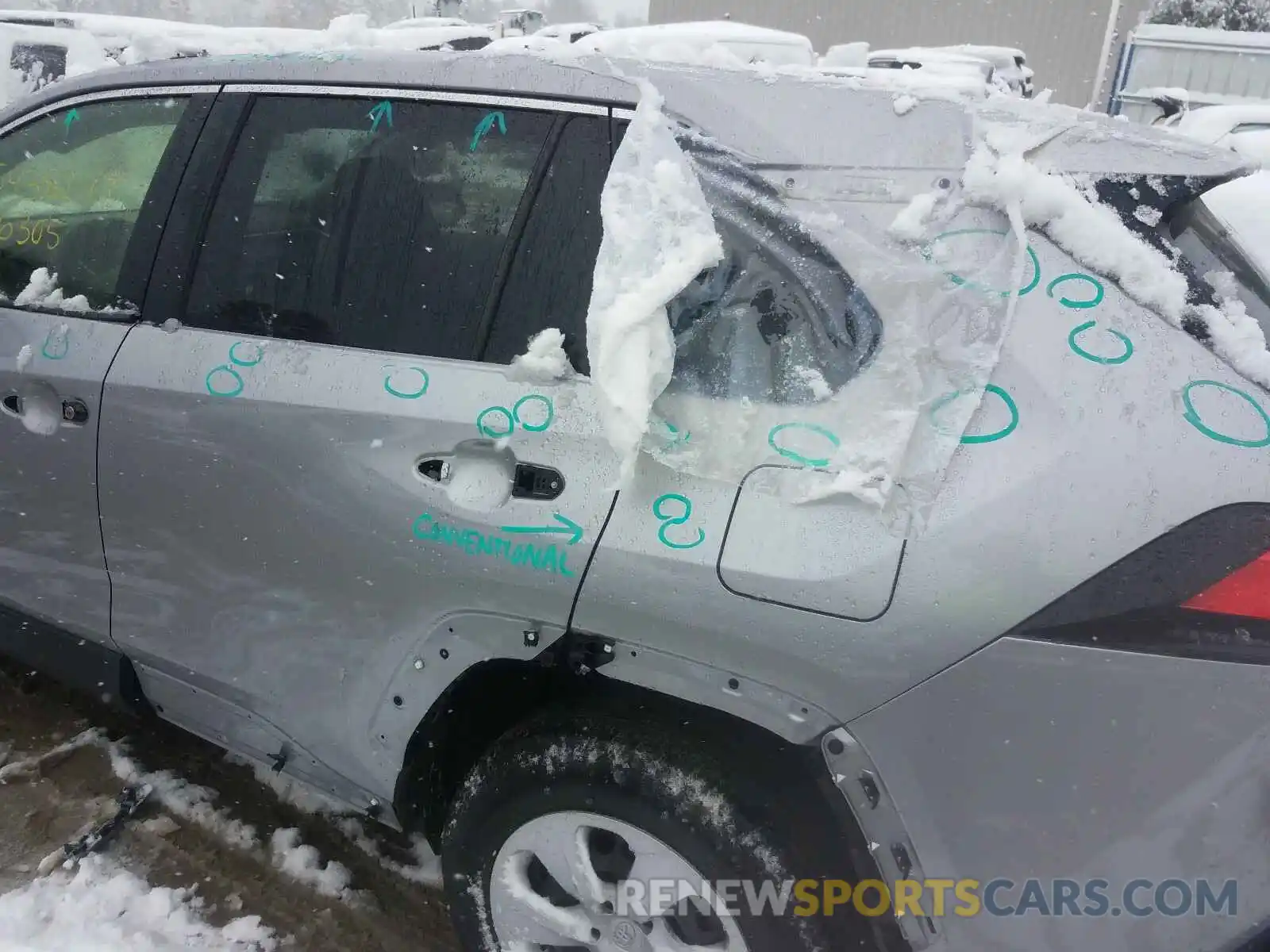 9 Photograph of a damaged car JTMF1RFV9KD007832 TOYOTA RAV4 2019