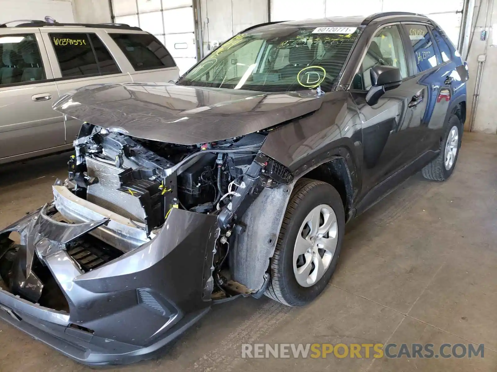 2 Photograph of a damaged car JTMF1RFV9KD033928 TOYOTA RAV4 2019