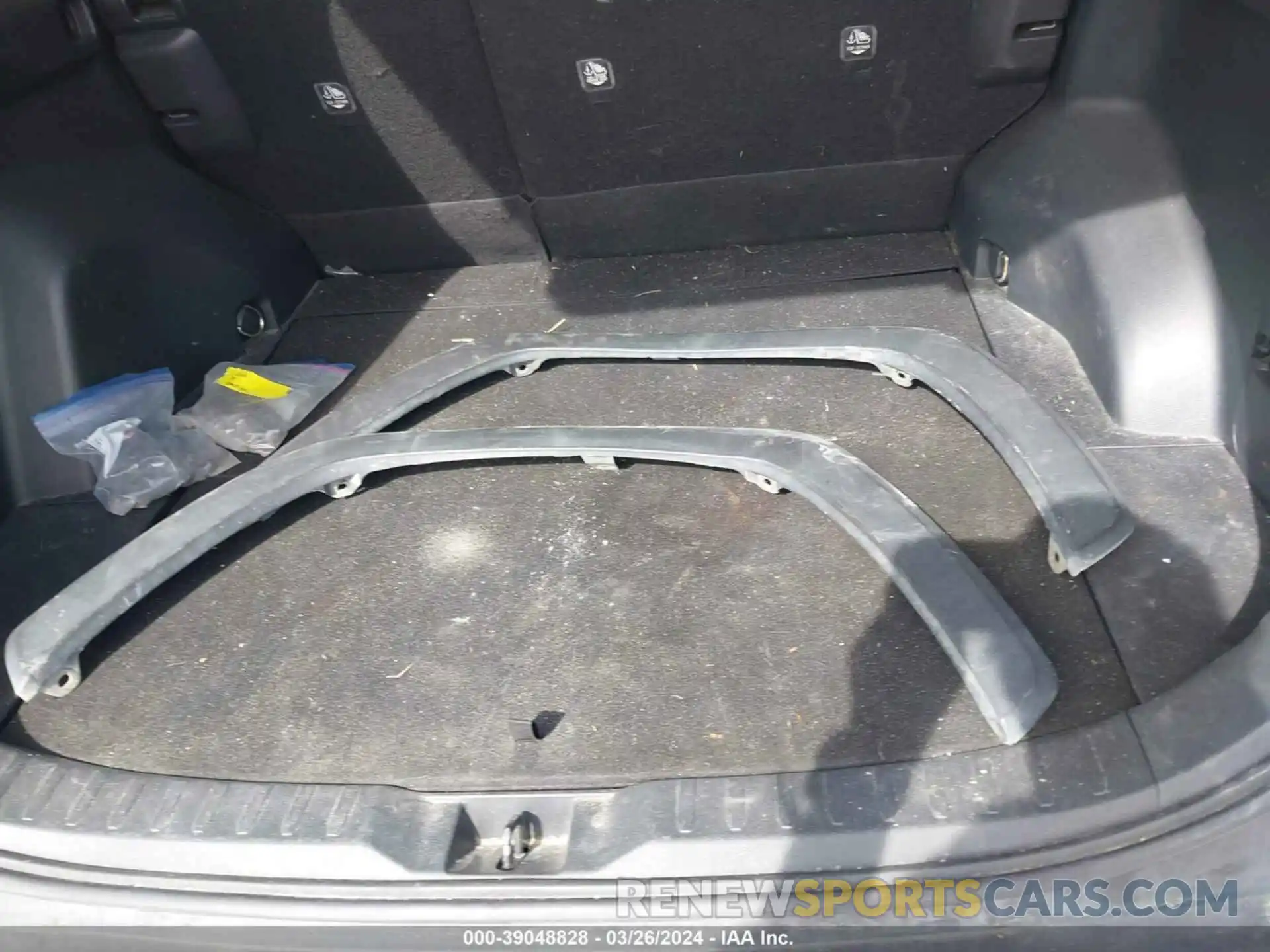 12 Фотография поврежденного автомобиля JTMF1RFV9KD042838 TOYOTA RAV4 2019