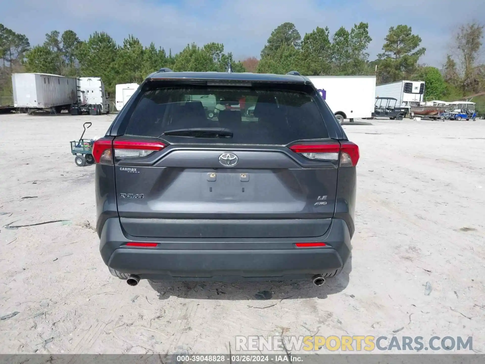 17 Photograph of a damaged car JTMF1RFV9KD042838 TOYOTA RAV4 2019