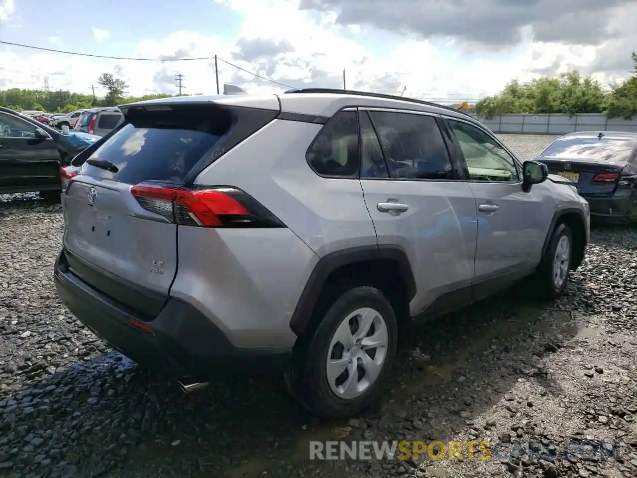 4 Photograph of a damaged car JTMF1RFV9KD047487 TOYOTA RAV4 2019