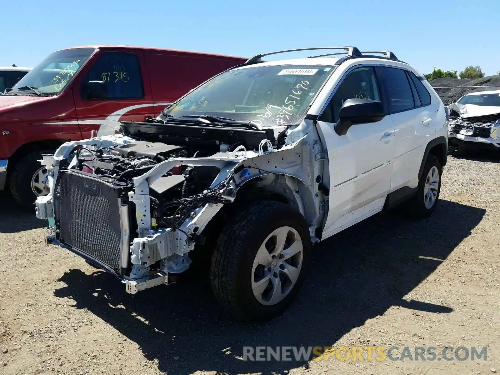 2 Photograph of a damaged car JTMF1RFV9KJ007721 TOYOTA RAV4 2019