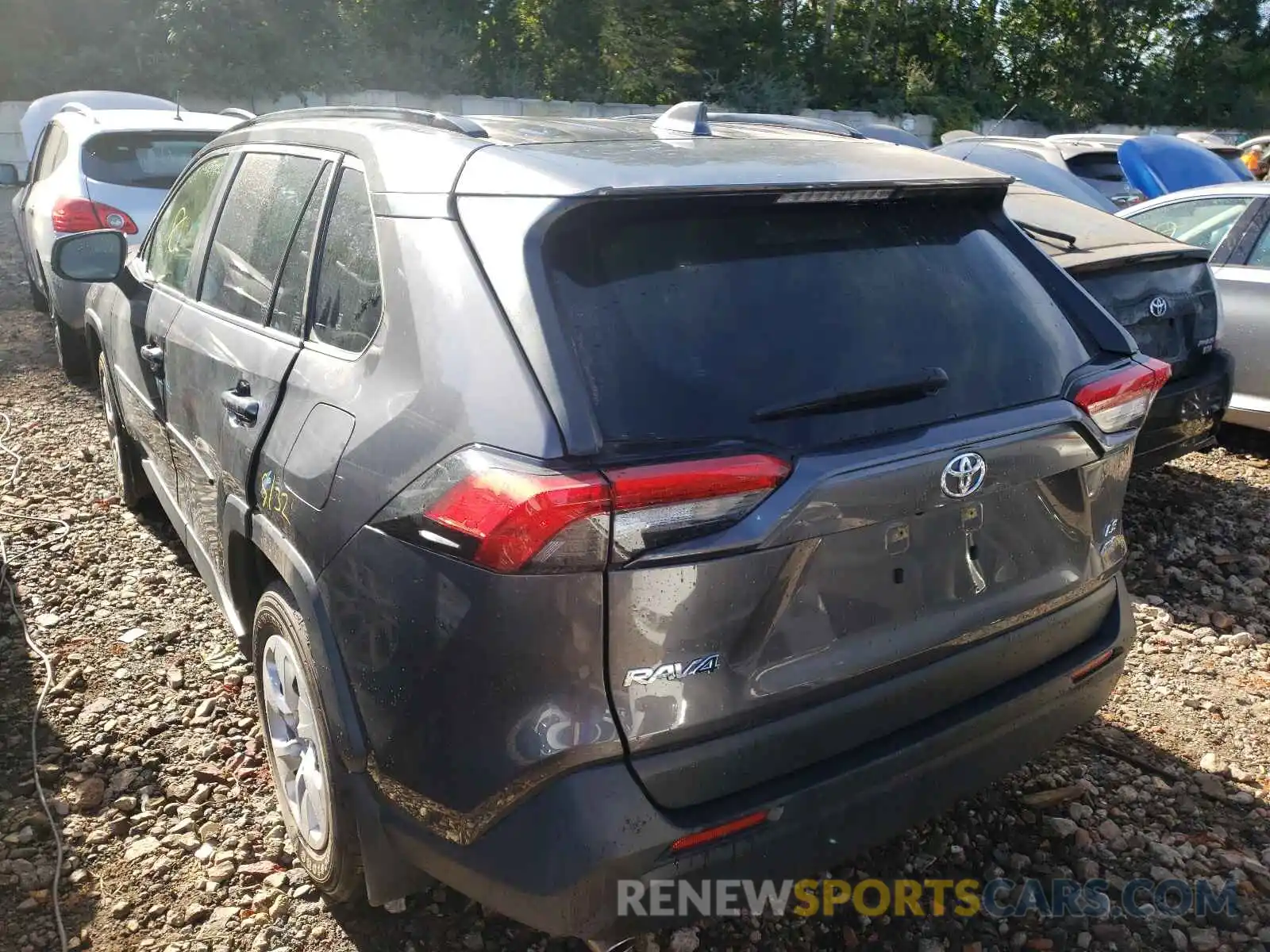 3 Photograph of a damaged car JTMF1RFV9KJ013972 TOYOTA RAV4 2019