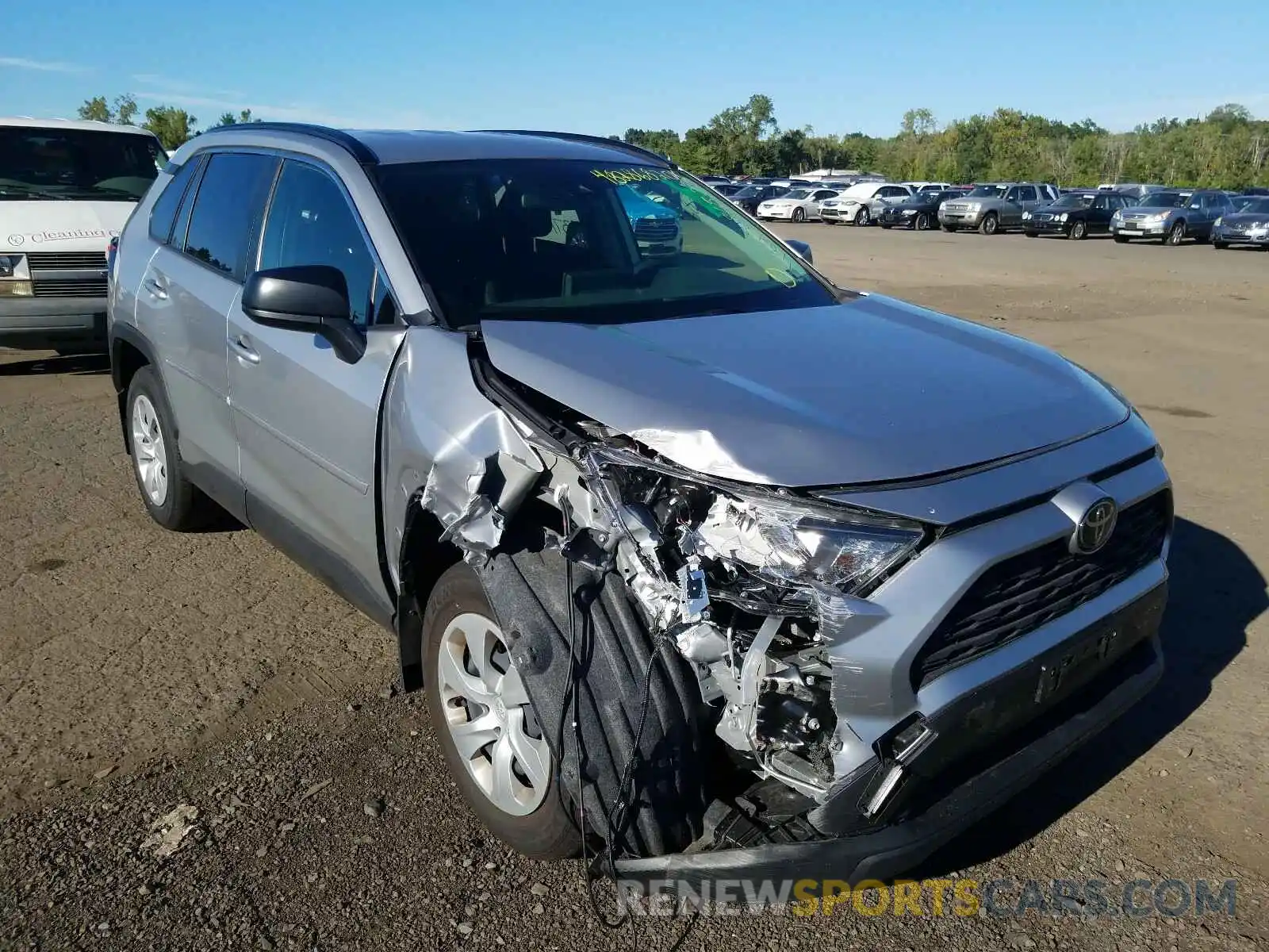 1 Photograph of a damaged car JTMF1RFV9KJ024079 TOYOTA RAV4 2019