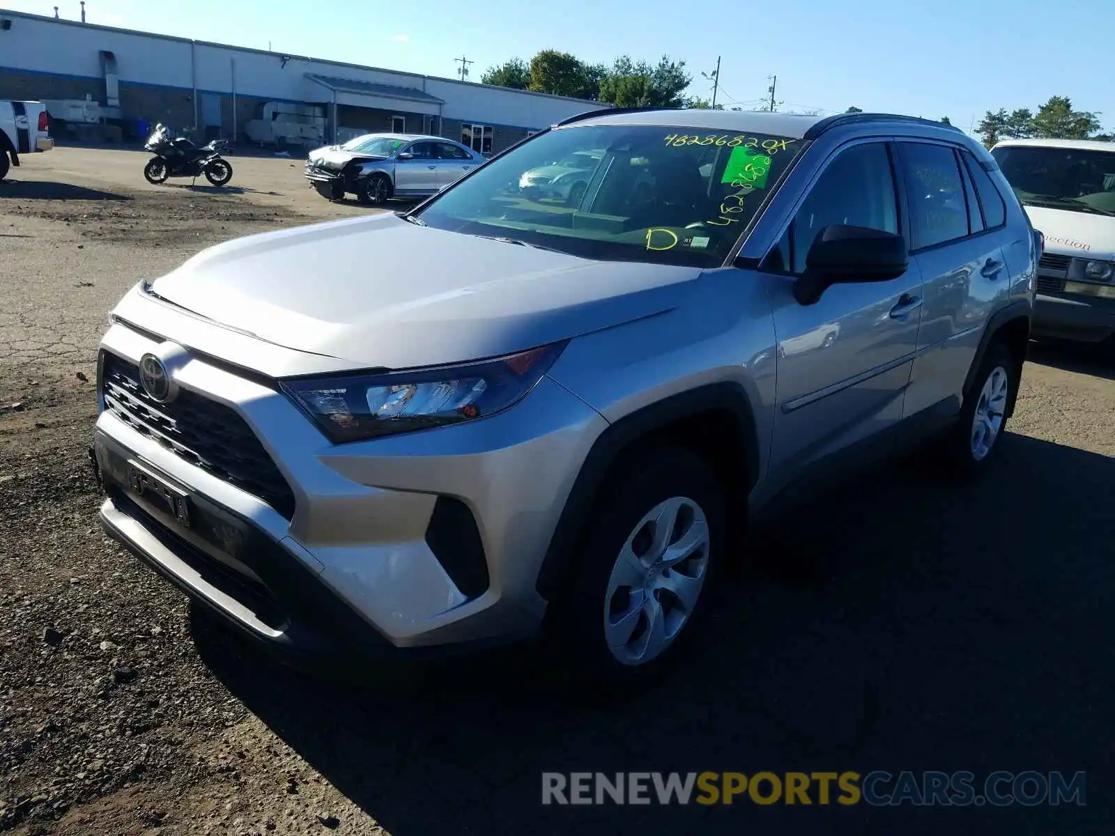 2 Photograph of a damaged car JTMF1RFV9KJ024079 TOYOTA RAV4 2019