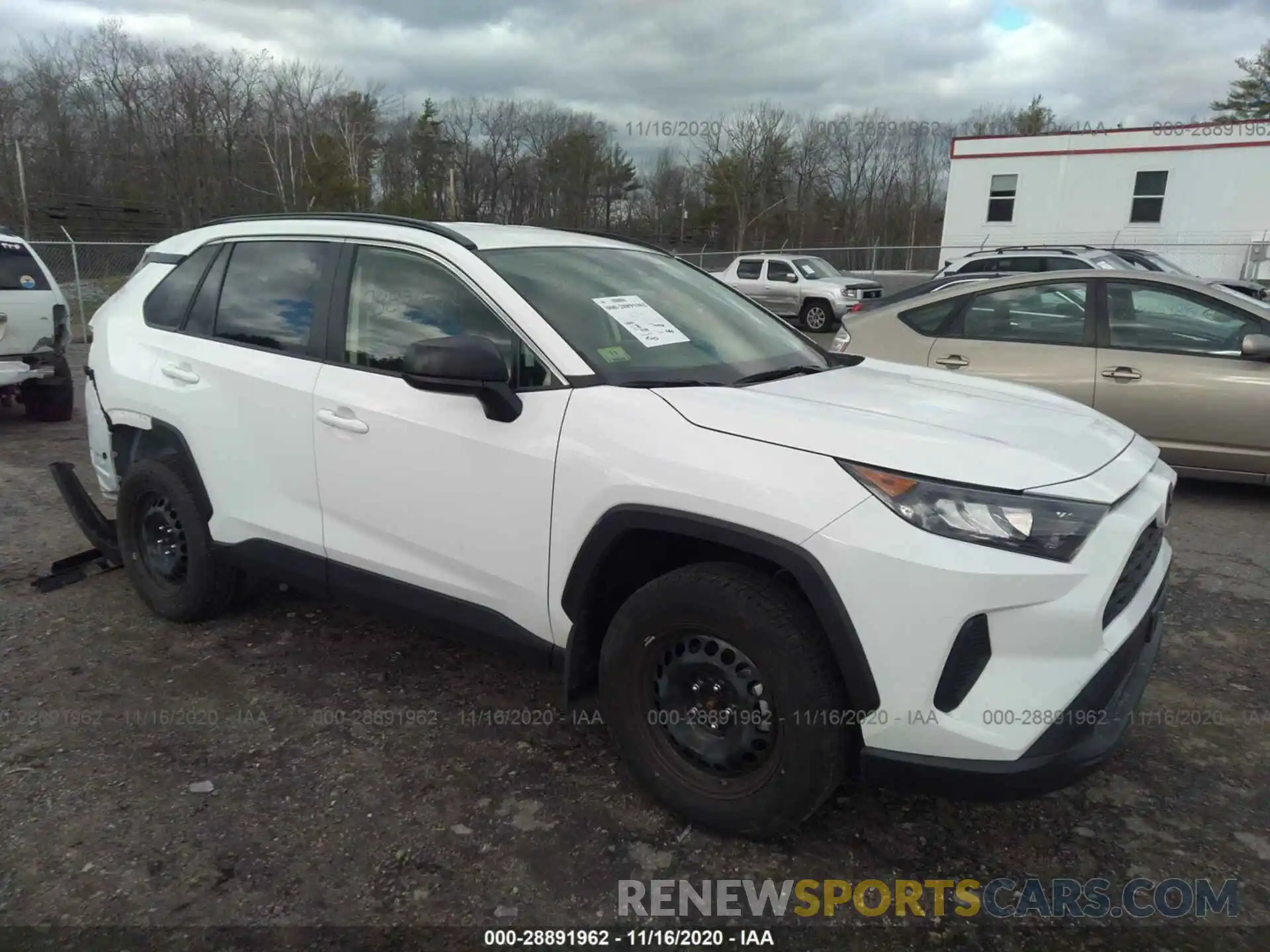 1 Photograph of a damaged car JTMF1RFV9KJ024986 TOYOTA RAV4 2019