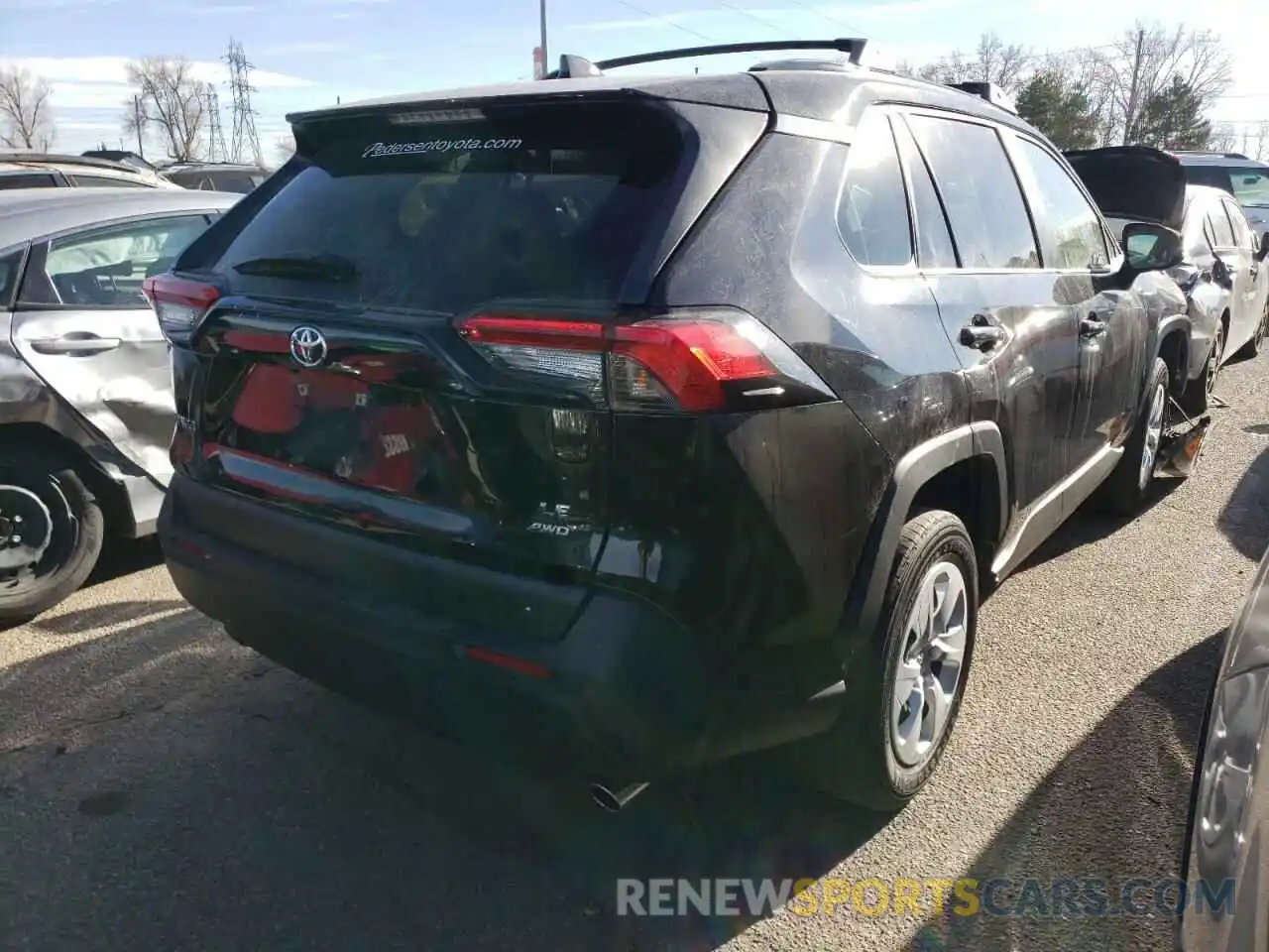 4 Photograph of a damaged car JTMF1RFVXKD004812 TOYOTA RAV4 2019