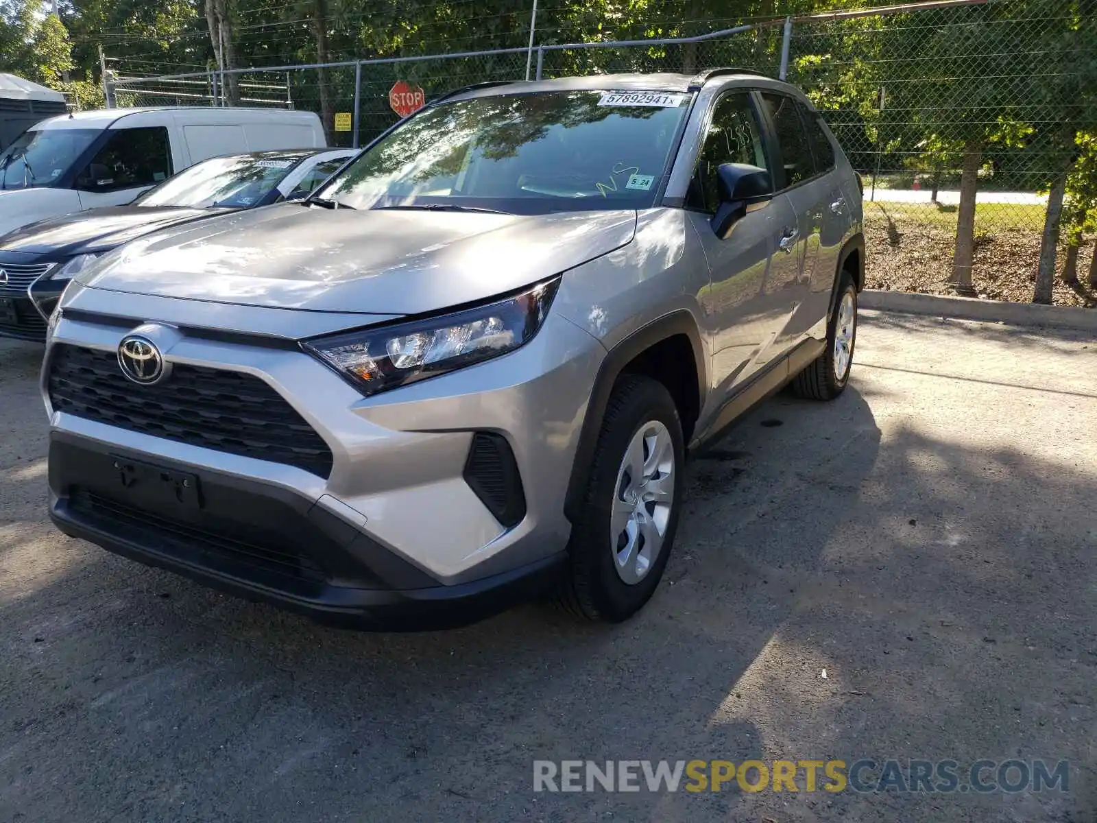 2 Фотография поврежденного автомобиля JTMF1RFVXKD017642 TOYOTA RAV4 2019