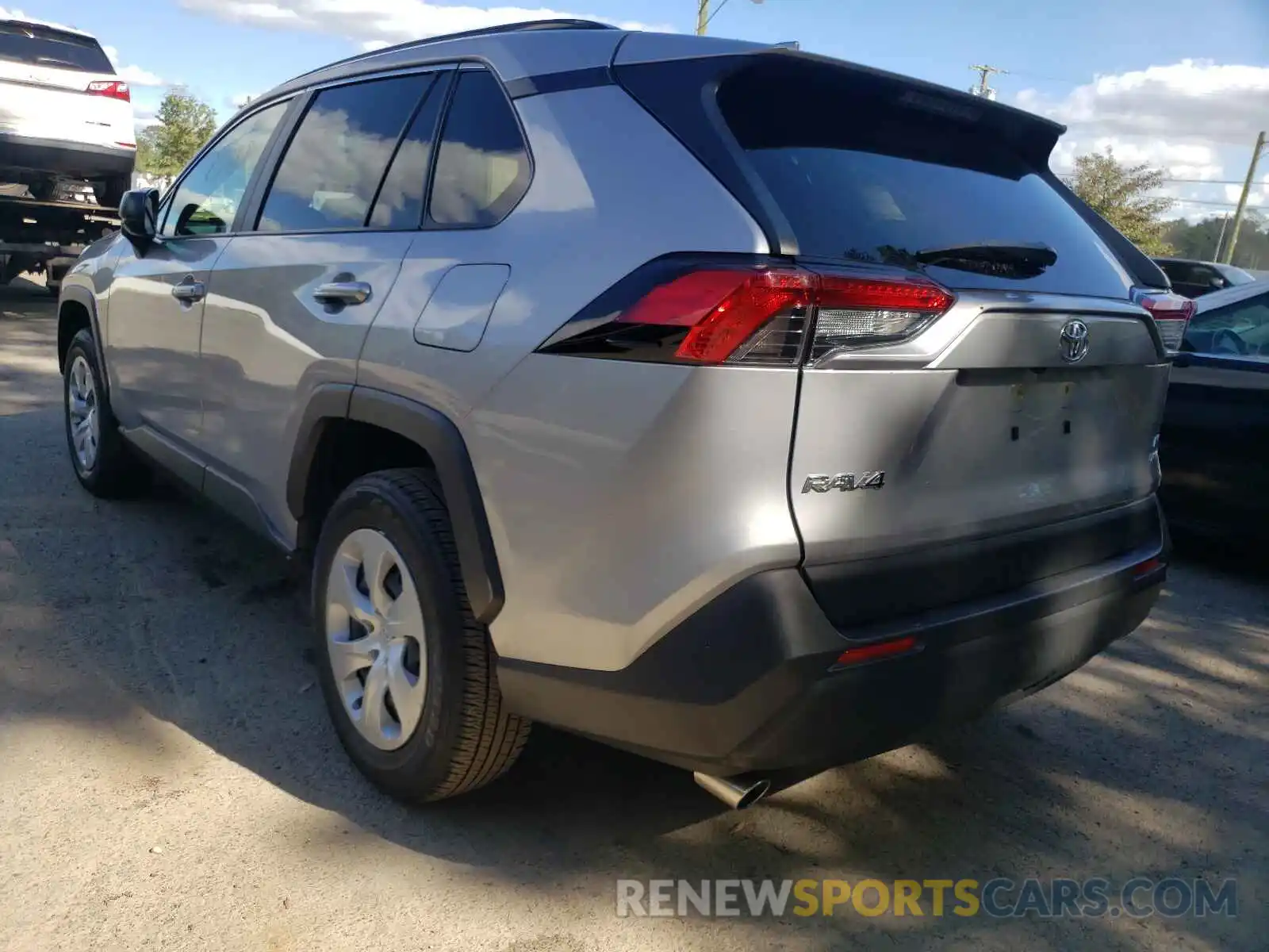 3 Фотография поврежденного автомобиля JTMF1RFVXKD017642 TOYOTA RAV4 2019