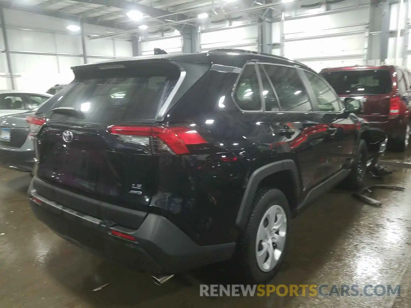 4 Photograph of a damaged car JTMF1RFVXKD020427 TOYOTA RAV4 2019