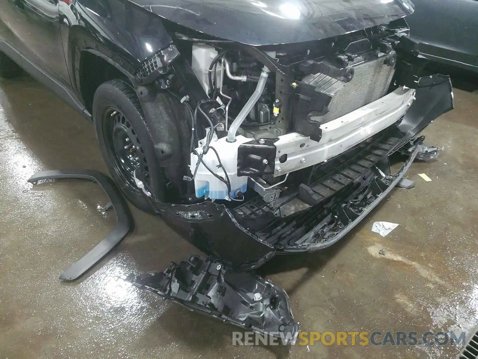 9 Photograph of a damaged car JTMF1RFVXKD020427 TOYOTA RAV4 2019