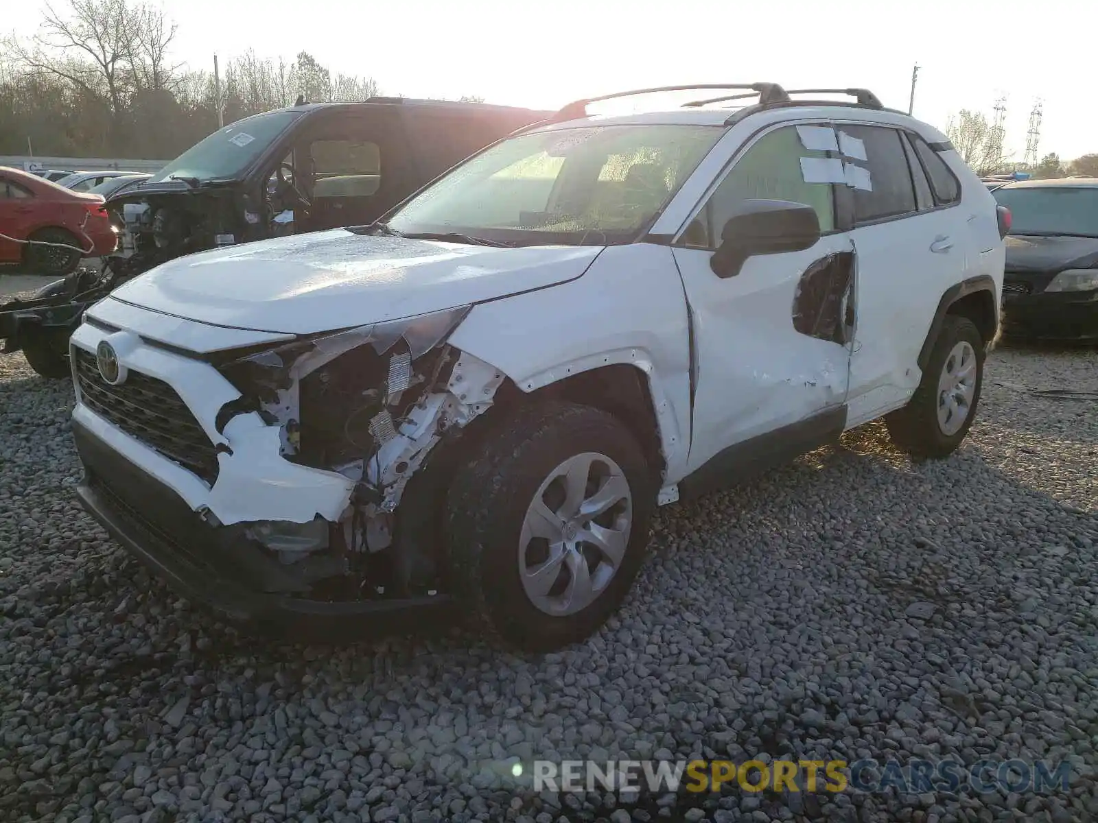 2 Photograph of a damaged car JTMF1RFVXKD020735 TOYOTA RAV4 2019