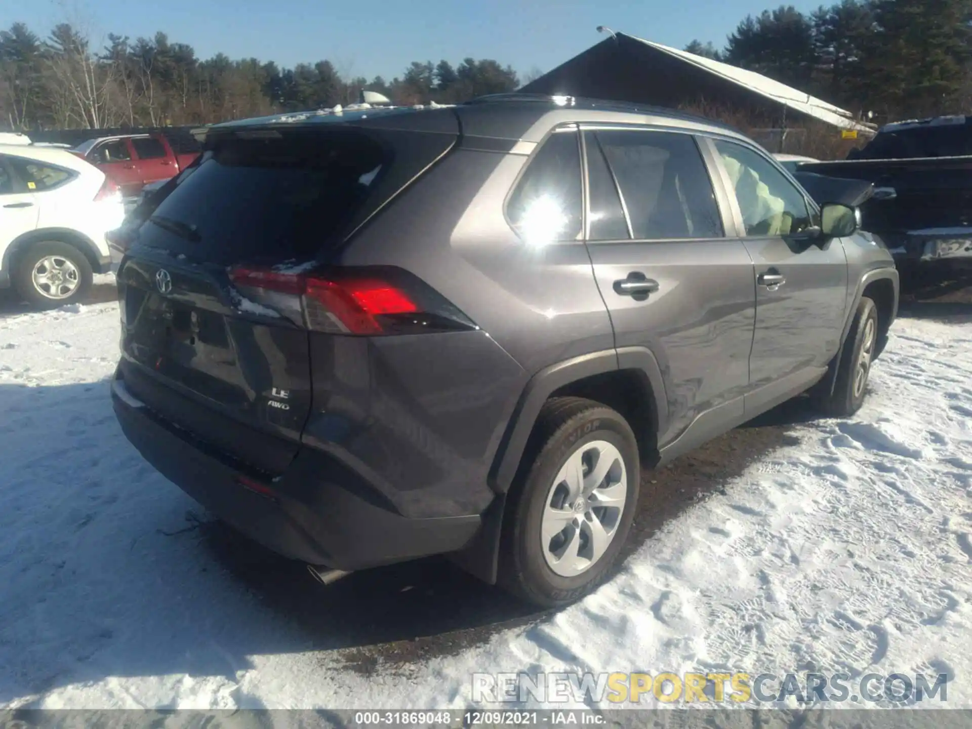 4 Photograph of a damaged car JTMF1RFVXKD025708 TOYOTA RAV4 2019