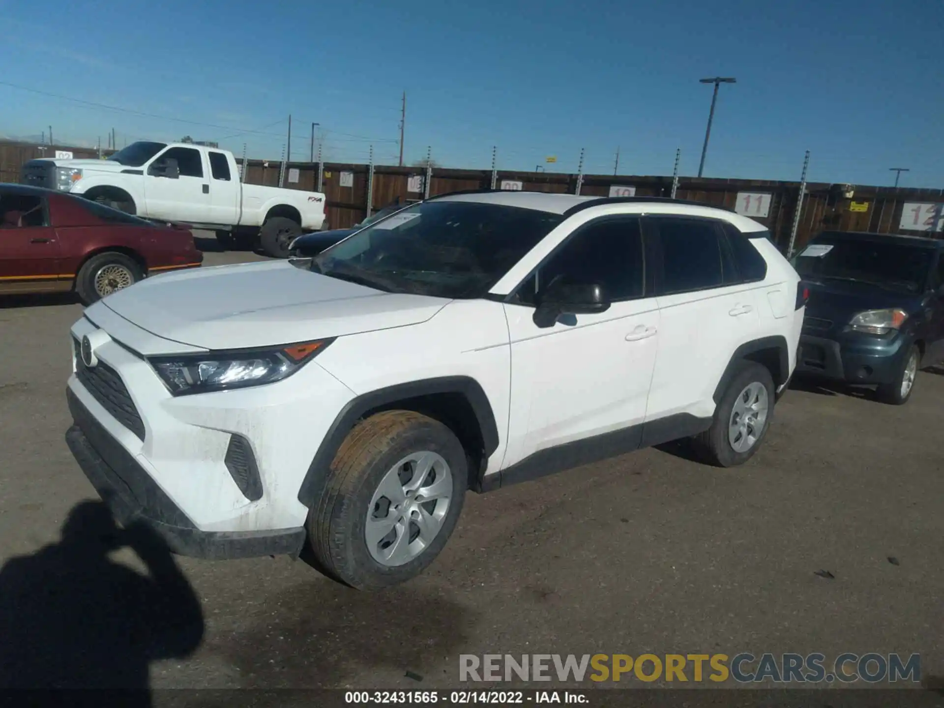 2 Photograph of a damaged car JTMF1RFVXKD029113 TOYOTA RAV4 2019