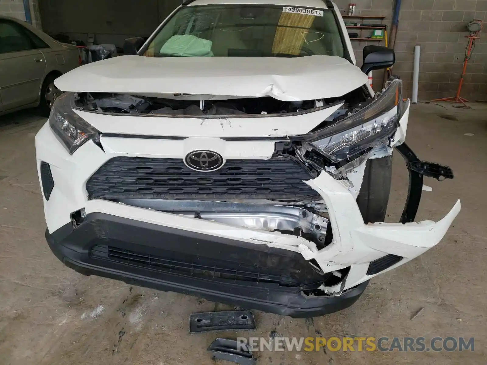 9 Photograph of a damaged car JTMF1RFVXKD504923 TOYOTA RAV4 2019