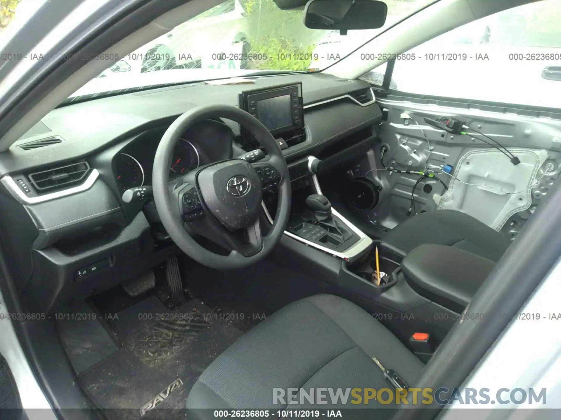 5 Photograph of a damaged car JTMF1RFVXKD508356 TOYOTA RAV4 2019