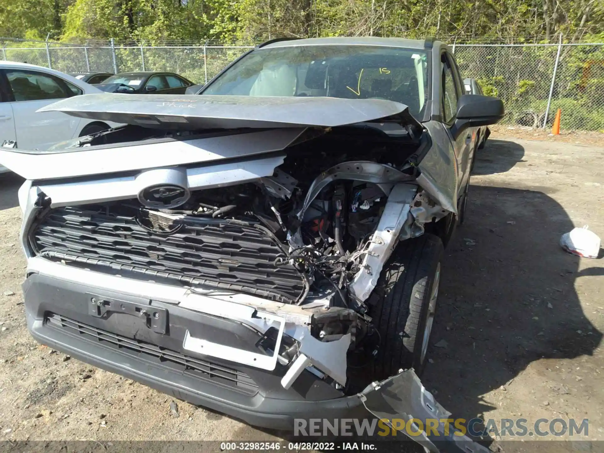 6 Photograph of a damaged car JTMF1RFVXKD508387 TOYOTA RAV4 2019