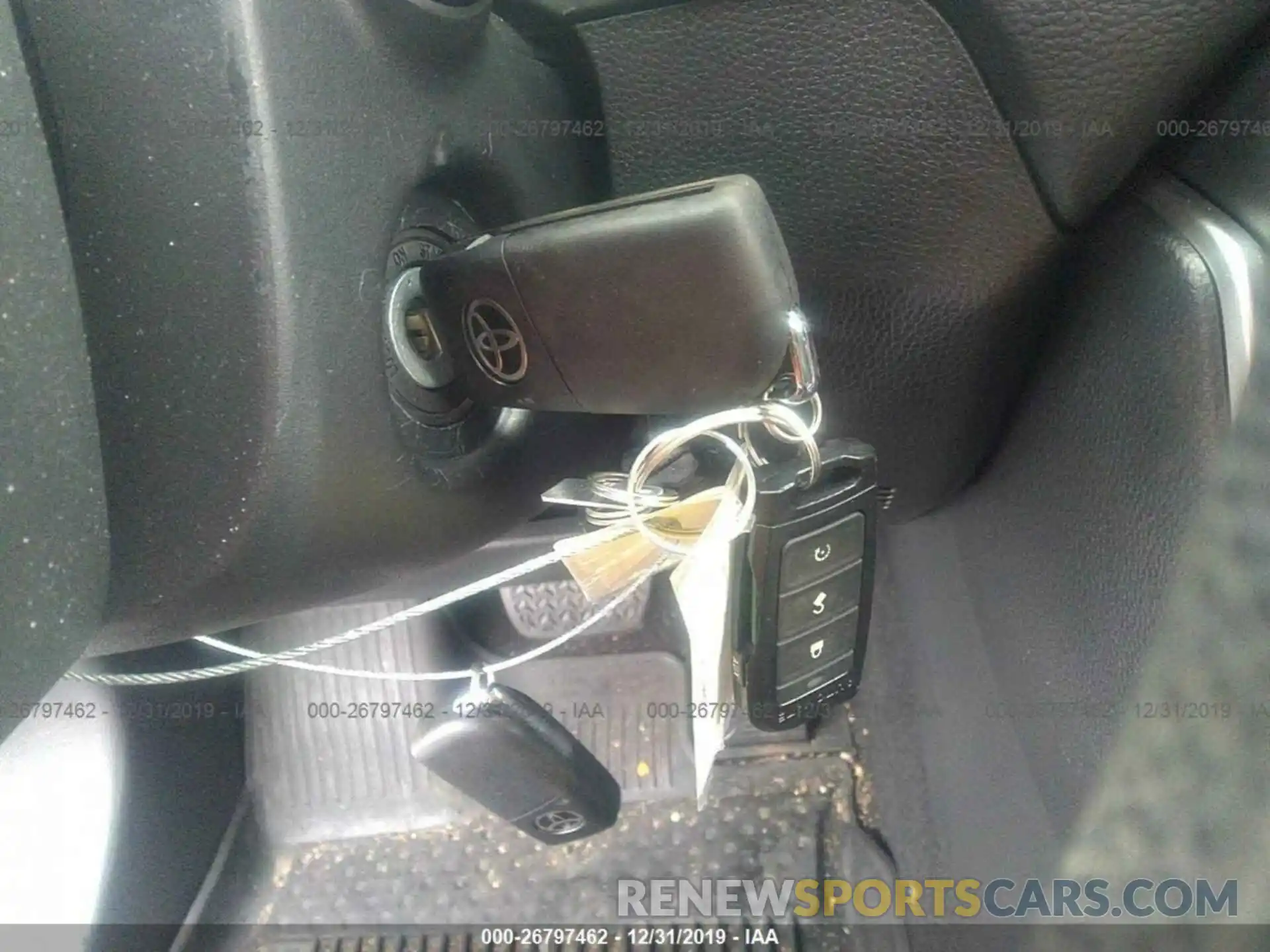 11 Photograph of a damaged car JTMF1RFVXKD513041 TOYOTA RAV4 2019