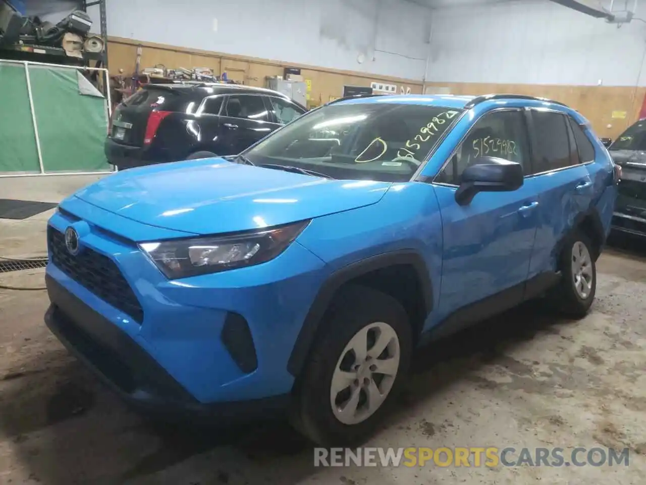 2 Photograph of a damaged car JTMF1RFVXKD518725 TOYOTA RAV4 2019