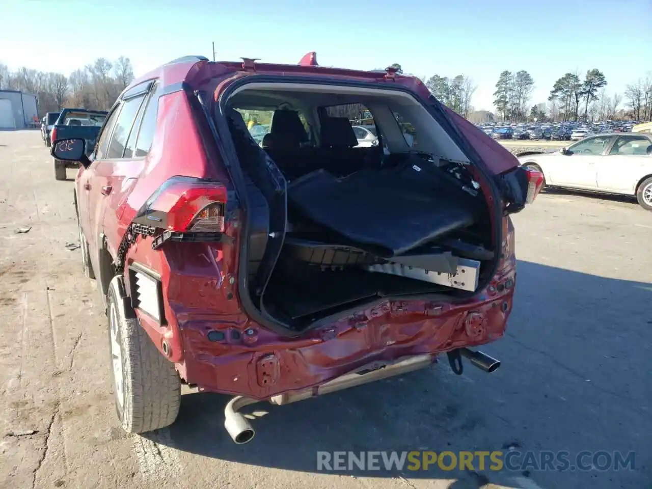 9 Photograph of a damaged car JTMF1RFVXKD523813 TOYOTA RAV4 2019