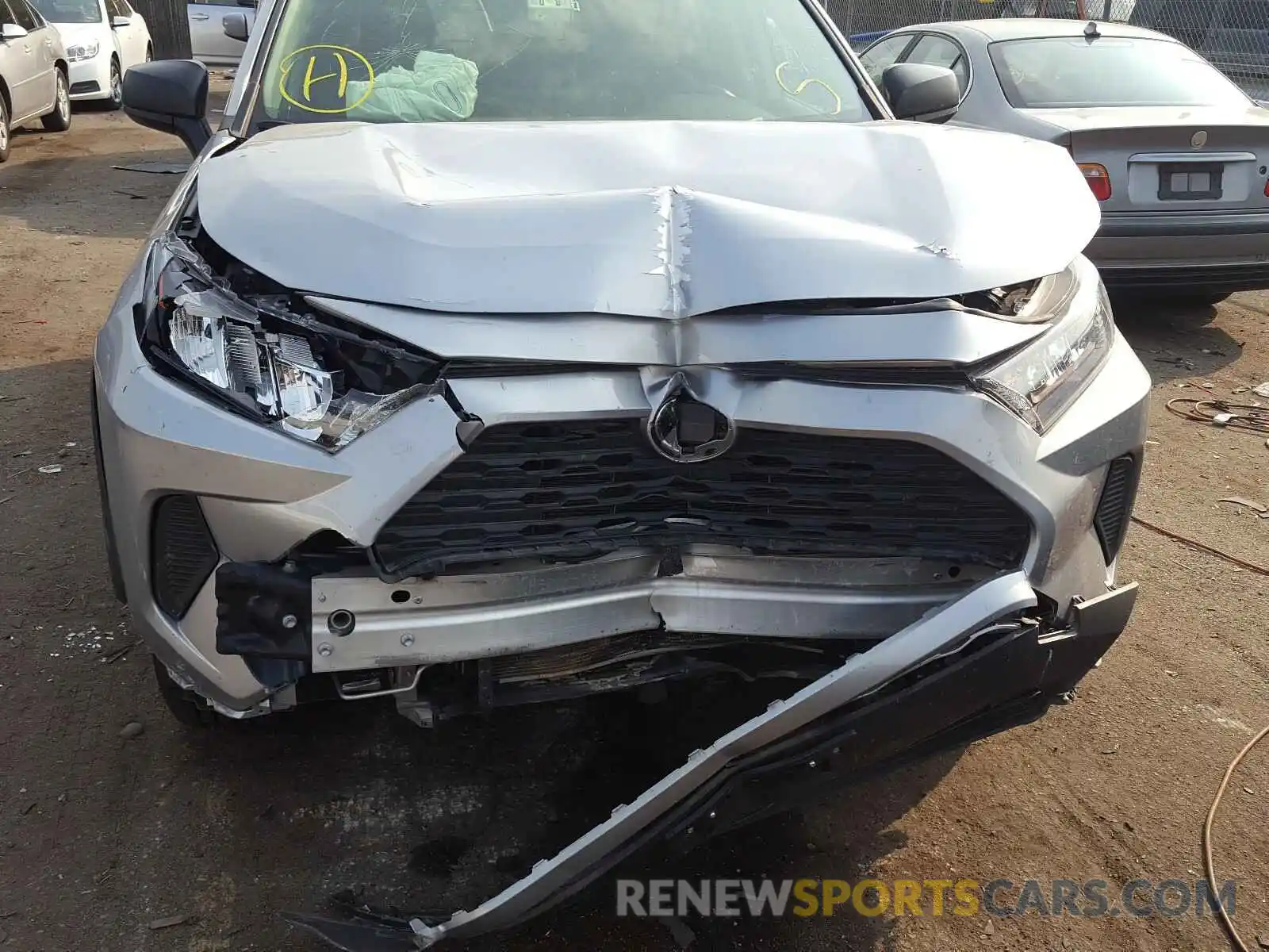 7 Фотография поврежденного автомобиля JTMF1RFVXKJ001622 TOYOTA RAV4 2019