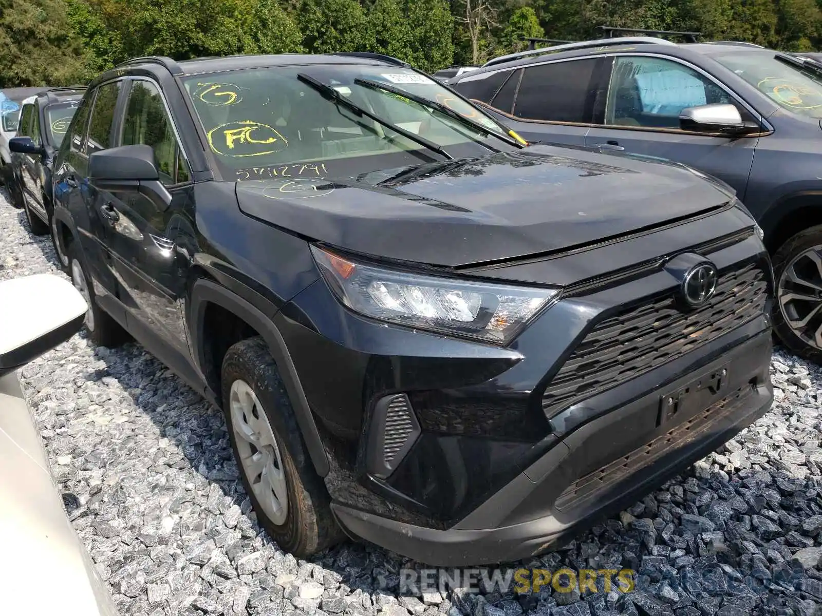 1 Photograph of a damaged car JTMF1RFVXKJ002575 TOYOTA RAV4 2019