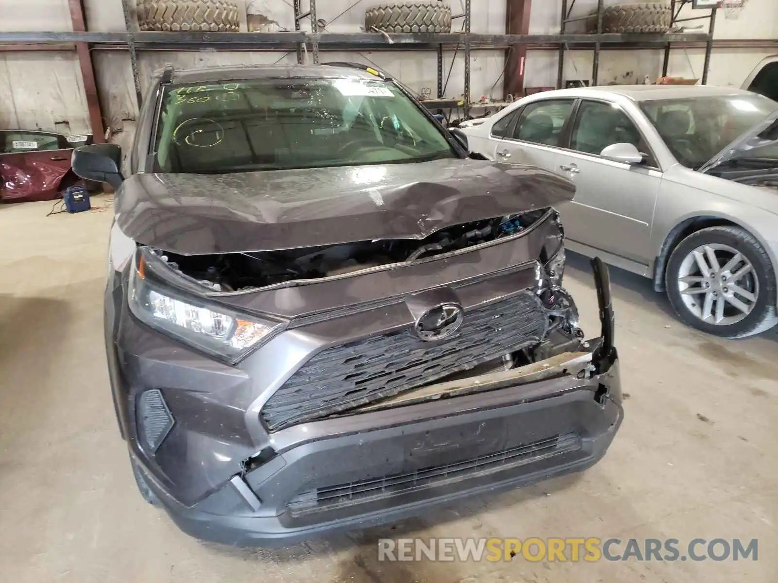 9 Photograph of a damaged car JTMF1RFVXKJ015701 TOYOTA RAV4 2019