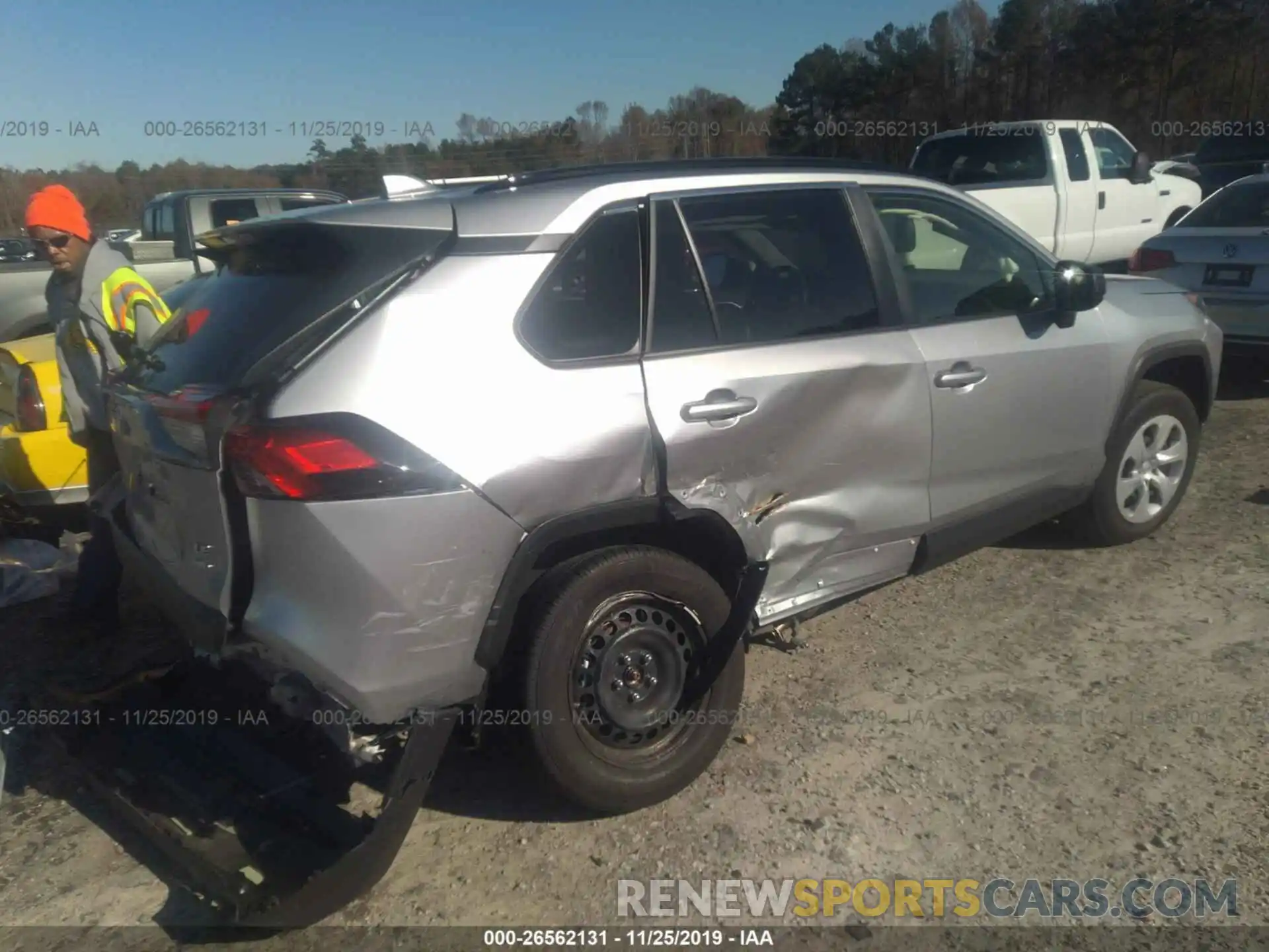 4 Photograph of a damaged car JTMF1RFVXKJ016380 TOYOTA RAV4 2019