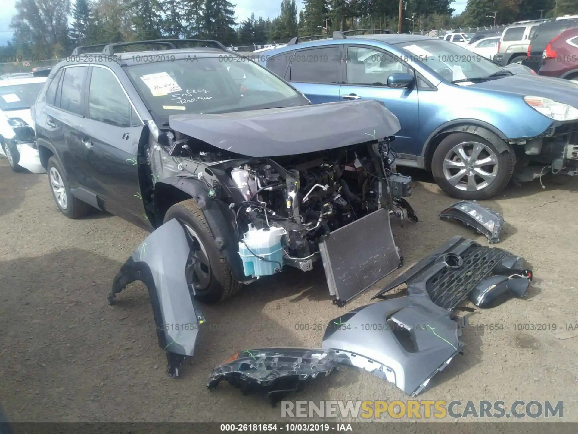 1 Photograph of a damaged car JTMG1RFV0KD020845 TOYOTA RAV4 2019