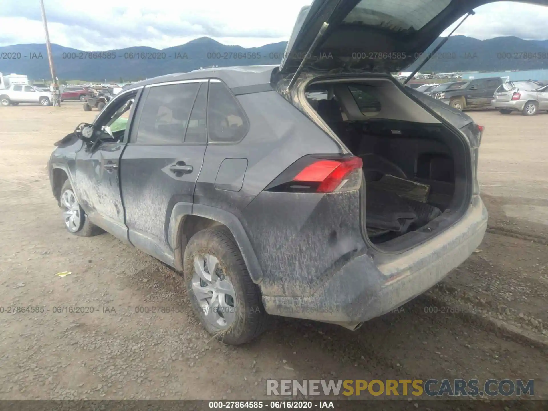 3 Фотография поврежденного автомобиля JTMG1RFV0KD031148 TOYOTA RAV4 2019