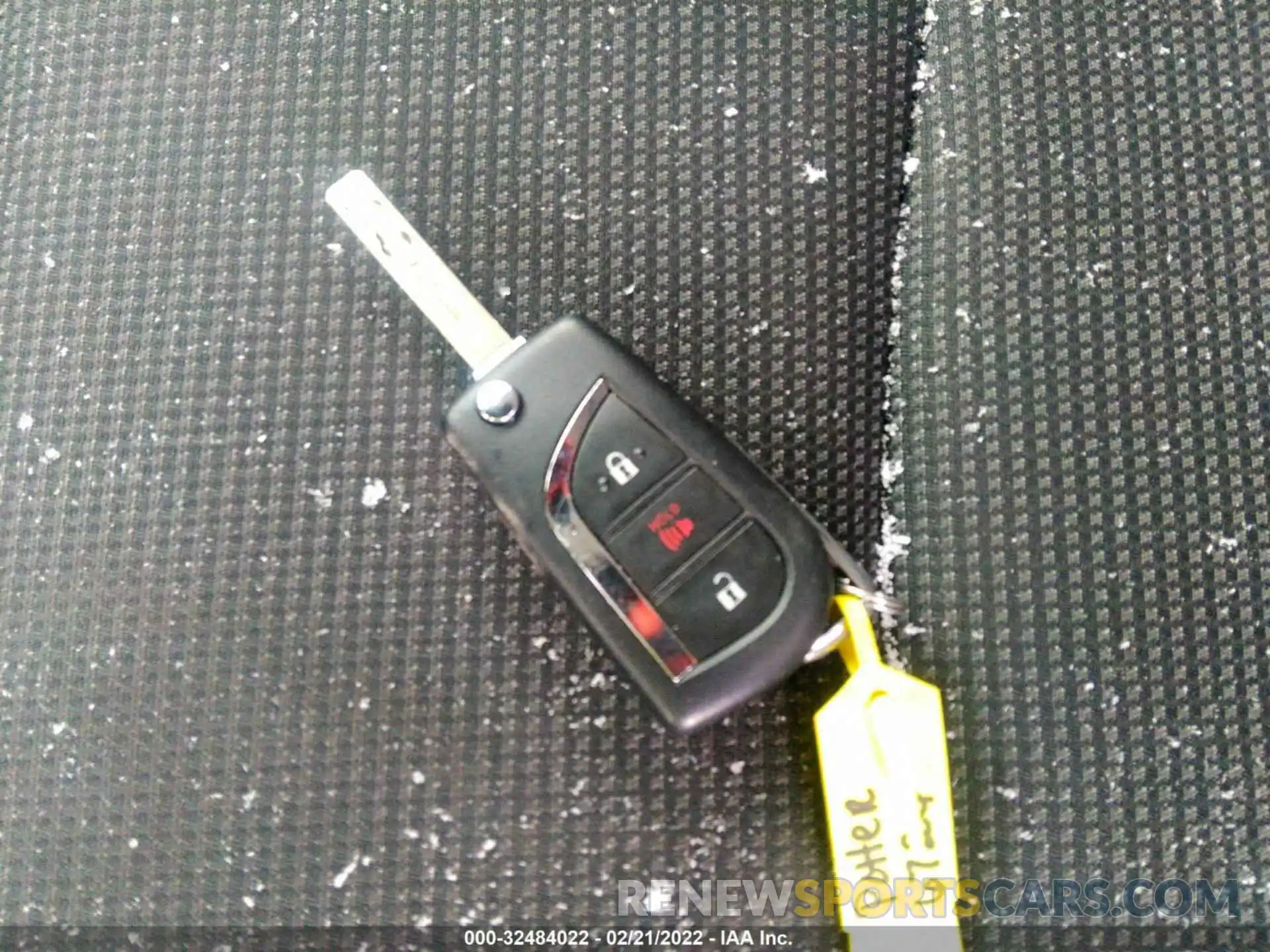 11 Photograph of a damaged car JTMG1RFV0KD044059 TOYOTA RAV4 2019