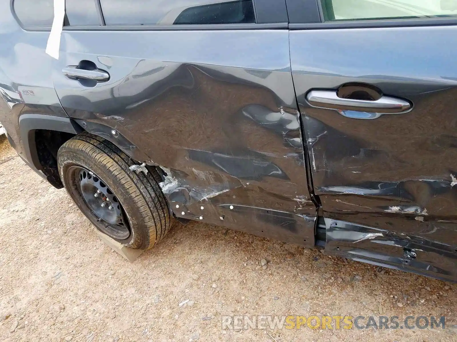 9 Photograph of a damaged car JTMG1RFV0KD504983 TOYOTA RAV4 2019