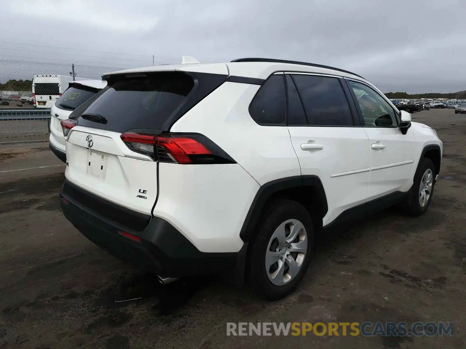 4 Photograph of a damaged car JTMG1RFV0KD511741 TOYOTA RAV4 2019