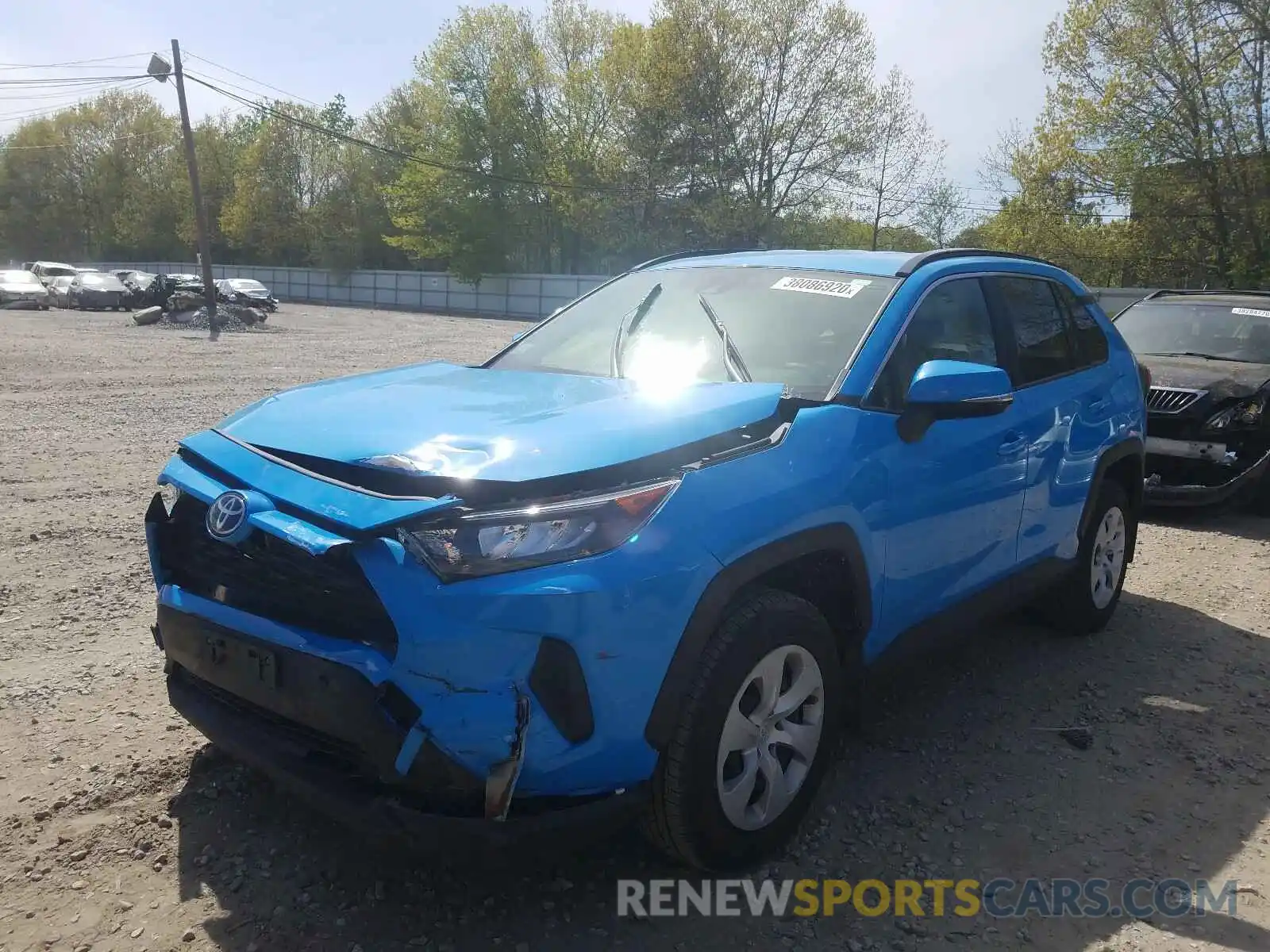 2 Photograph of a damaged car JTMG1RFV0KJ003268 TOYOTA RAV4 2019