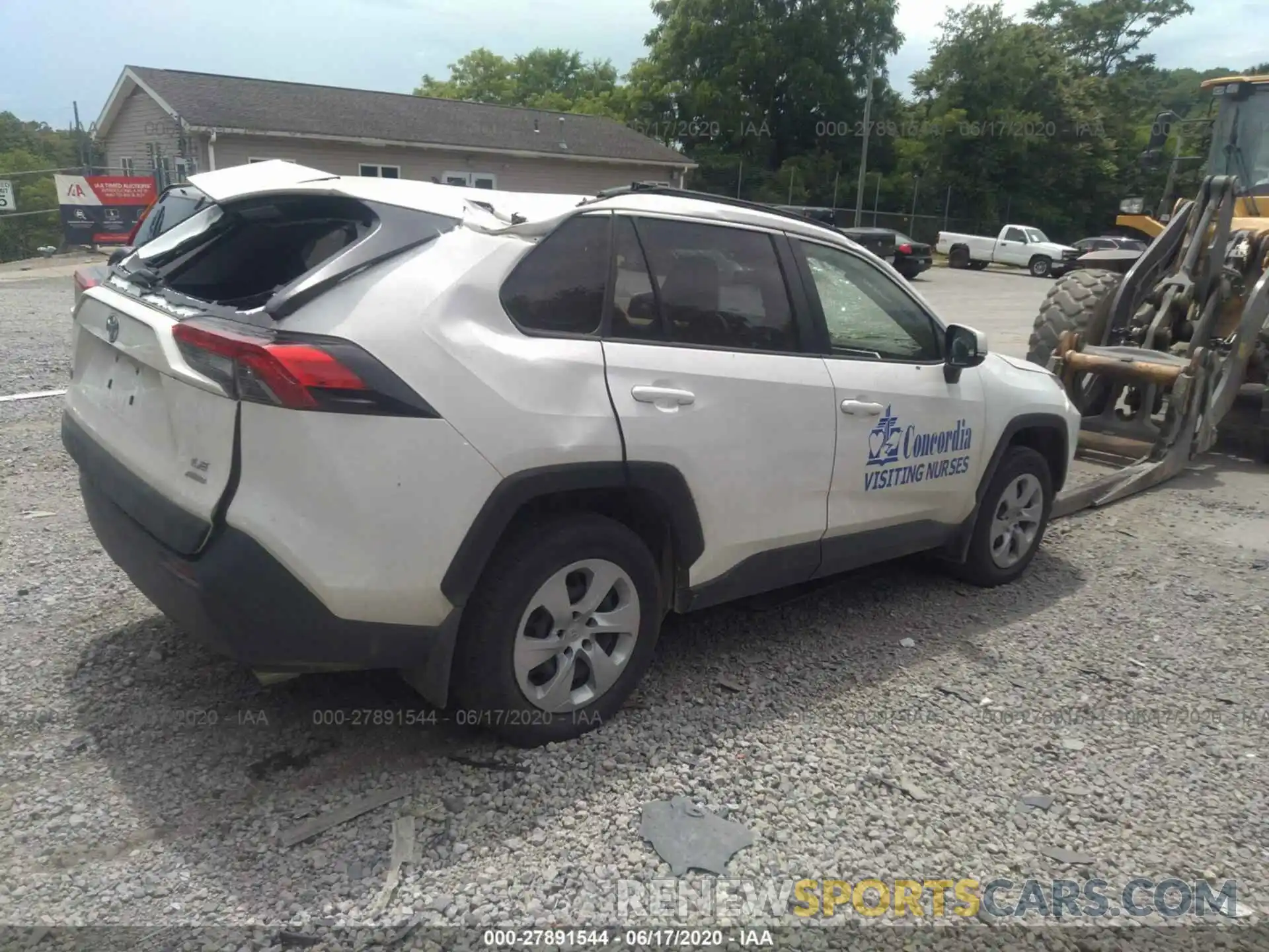 4 Photograph of a damaged car JTMG1RFV0KJ013282 TOYOTA RAV4 2019