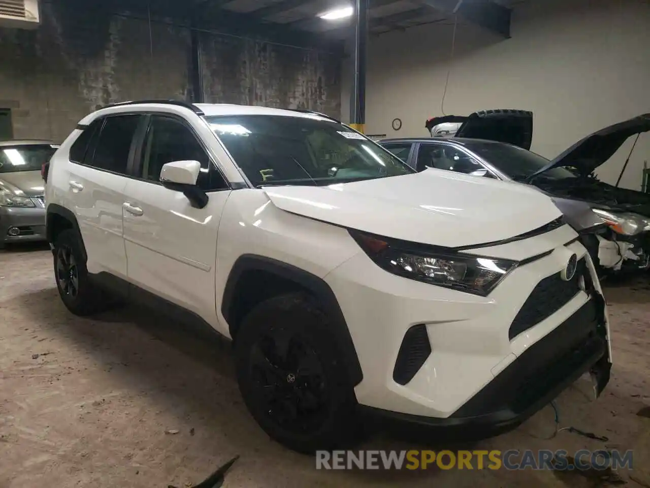 1 Photograph of a damaged car JTMG1RFV1KD043860 TOYOTA RAV4 2019