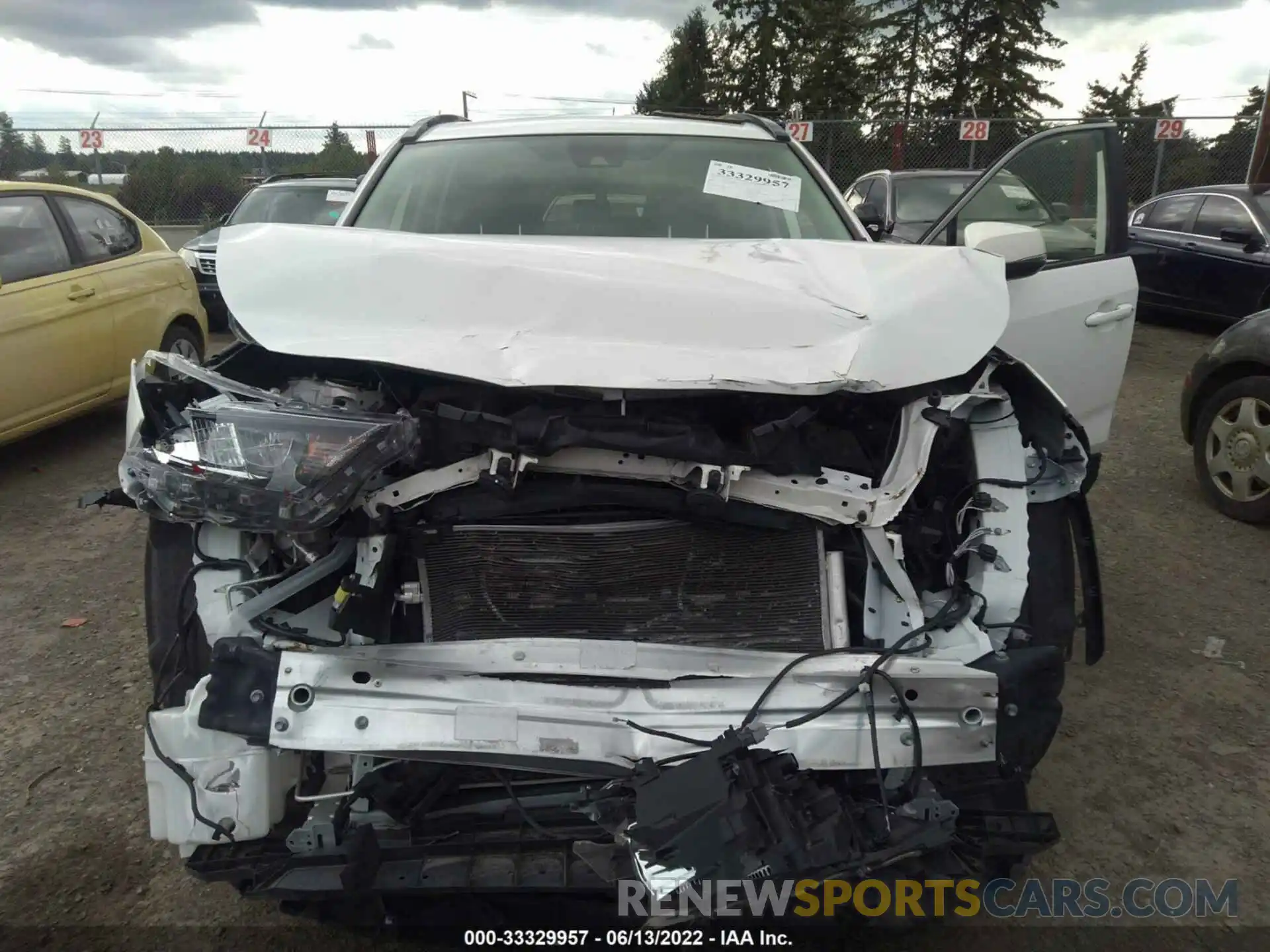 10 Photograph of a damaged car JTMG1RFV1KD500361 TOYOTA RAV4 2019