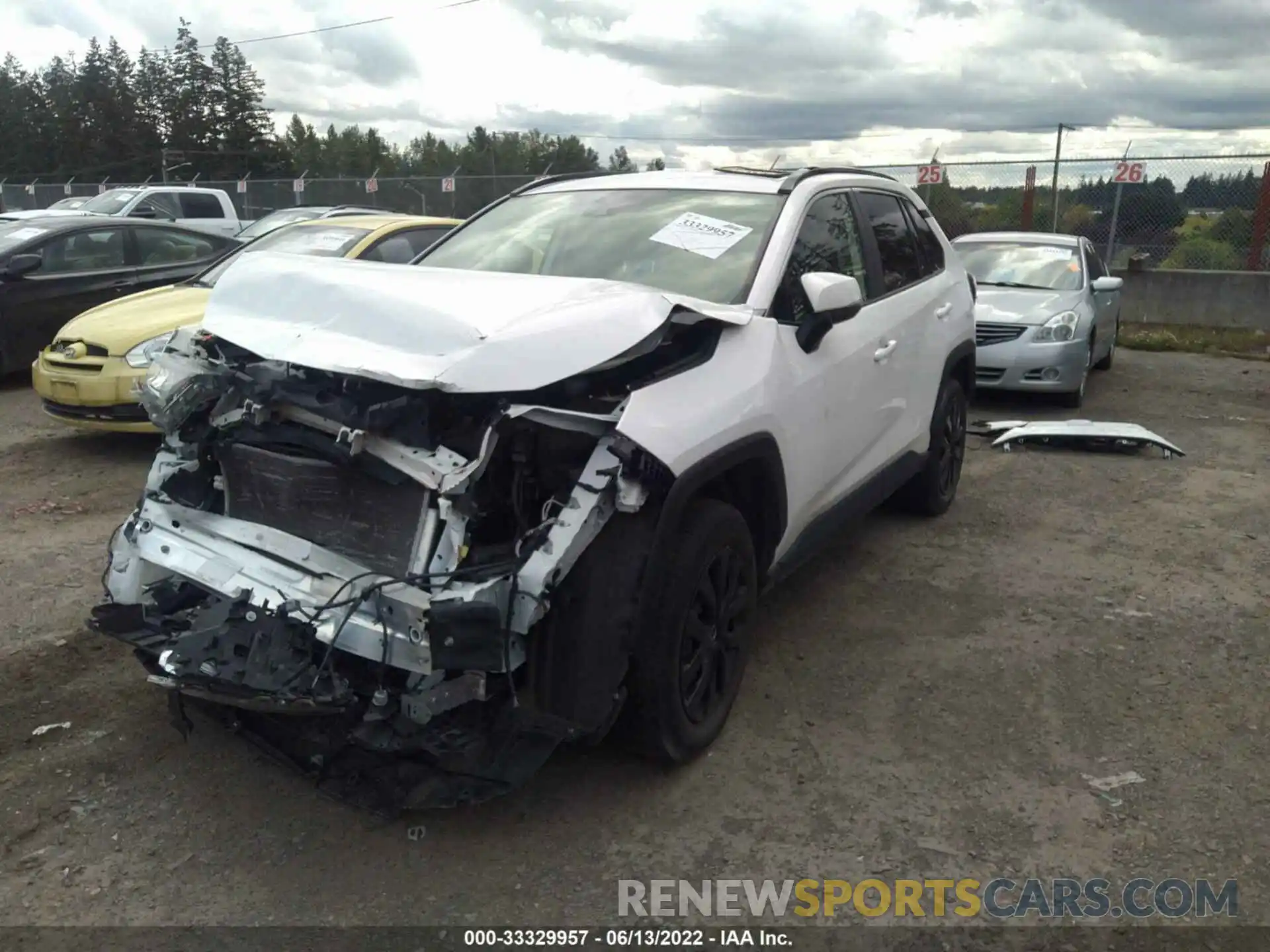 2 Фотография поврежденного автомобиля JTMG1RFV1KD500361 TOYOTA RAV4 2019