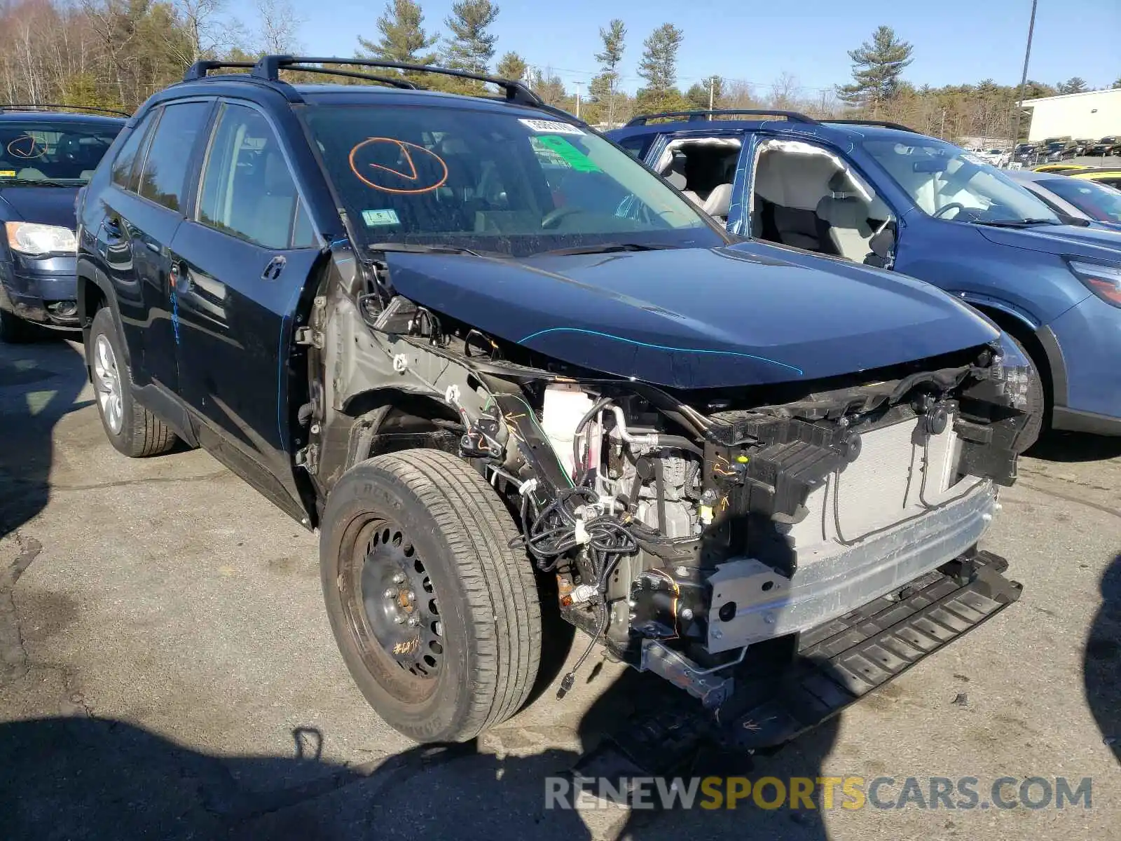 1 Photograph of a damaged car JTMG1RFV1KD504023 TOYOTA RAV4 2019