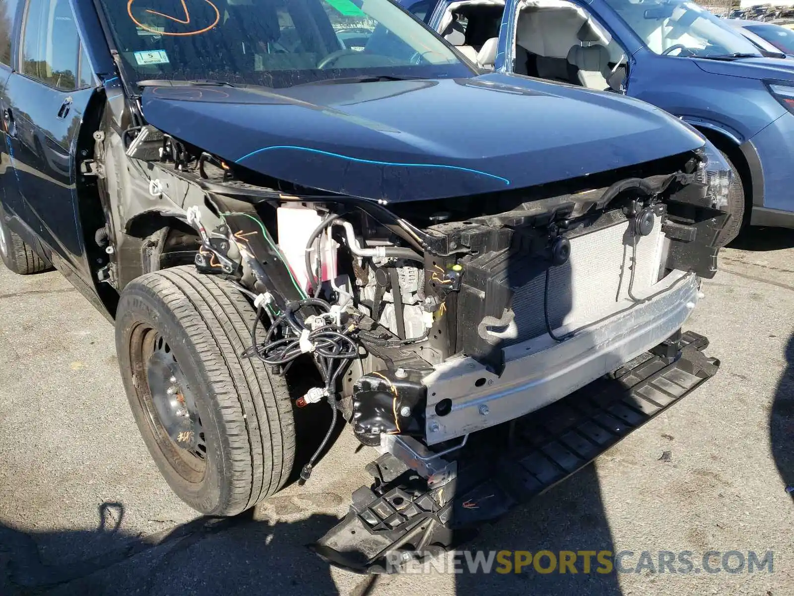 9 Photograph of a damaged car JTMG1RFV1KD504023 TOYOTA RAV4 2019