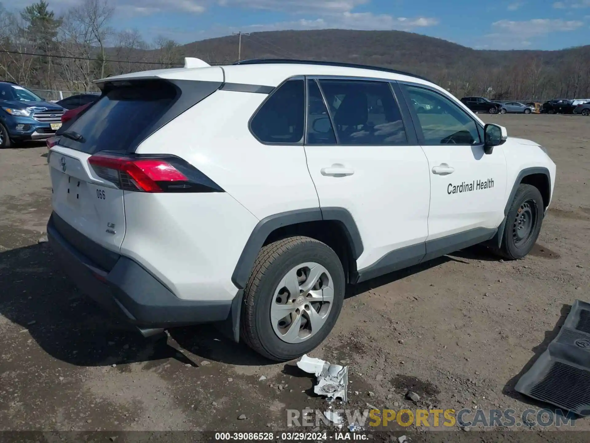 4 Photograph of a damaged car JTMG1RFV1KD514020 TOYOTA RAV4 2019