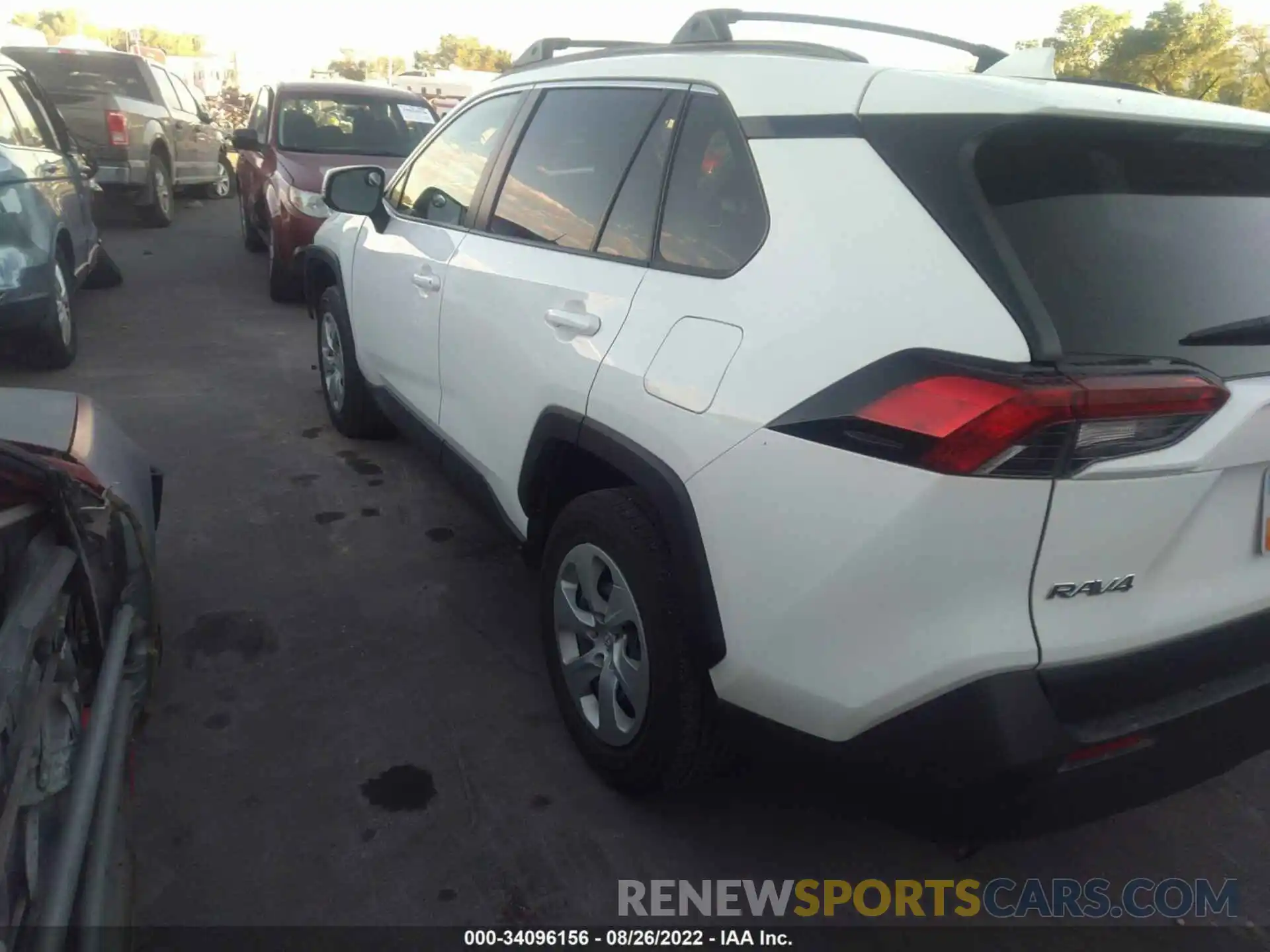 3 Фотография поврежденного автомобиля JTMG1RFV1KD515930 TOYOTA RAV4 2019