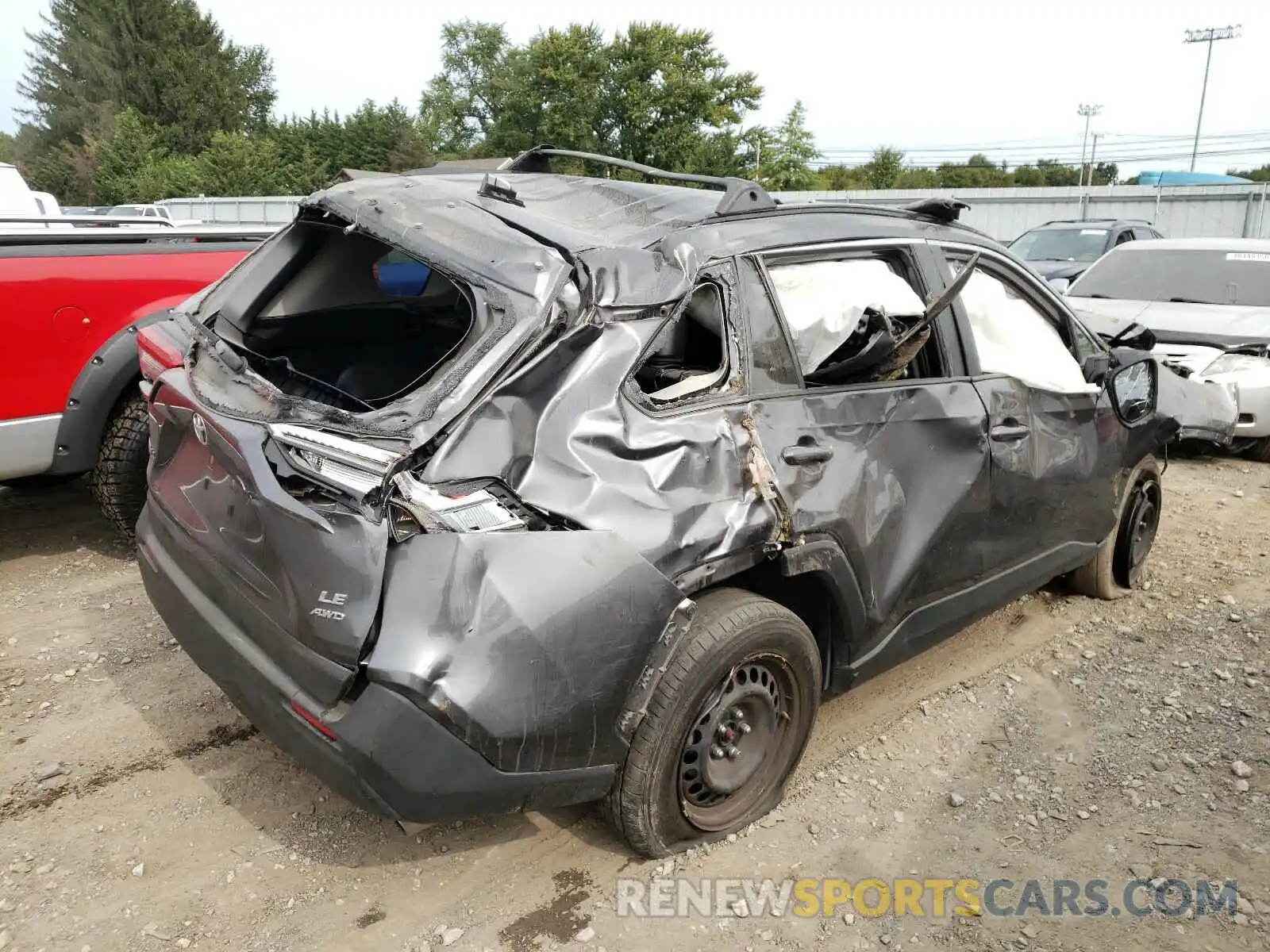 4 Photograph of a damaged car JTMG1RFV1KJ005529 TOYOTA RAV4 2019