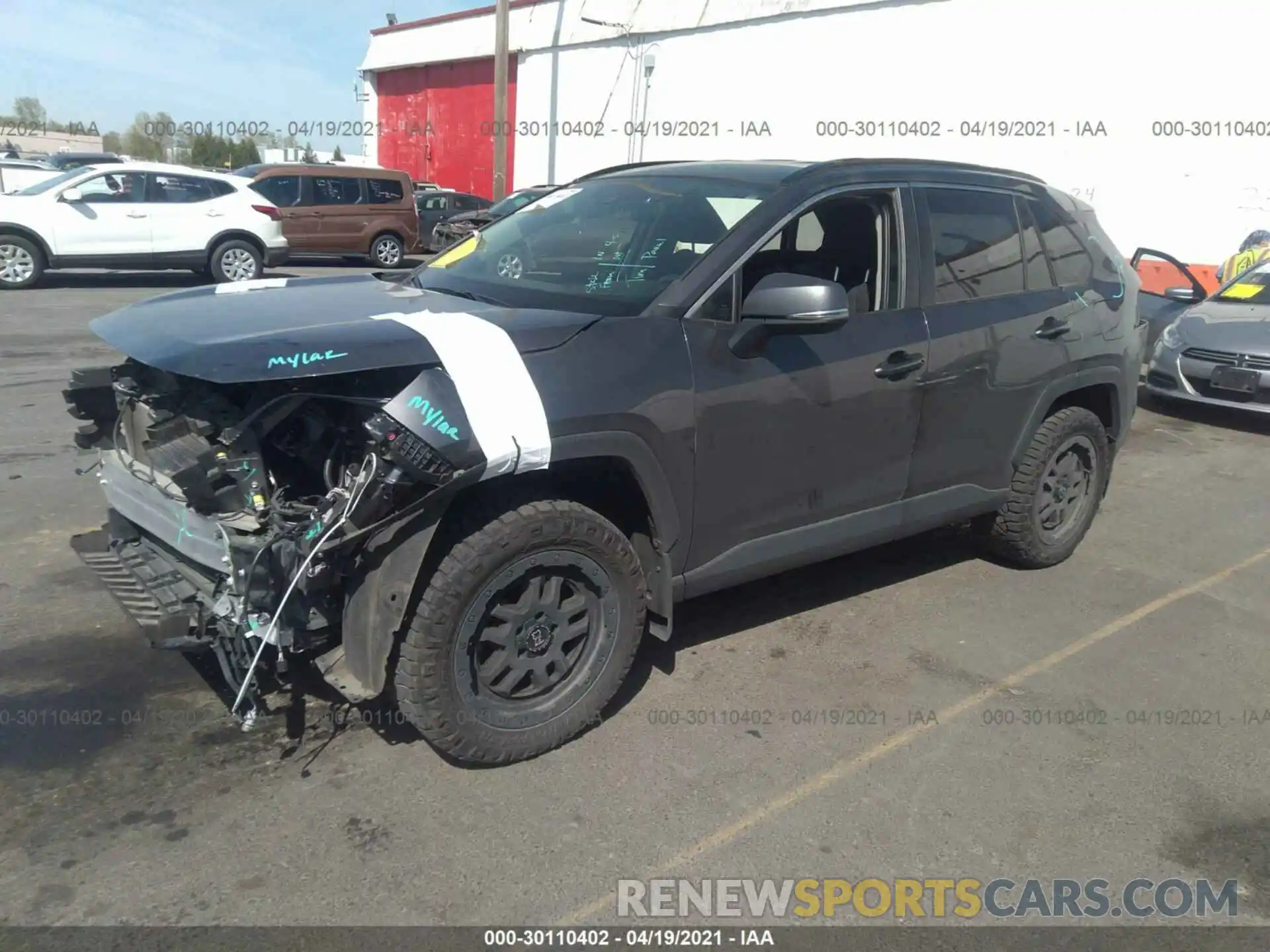 2 Фотография поврежденного автомобиля JTMG1RFV1KJ011394 TOYOTA RAV4 2019