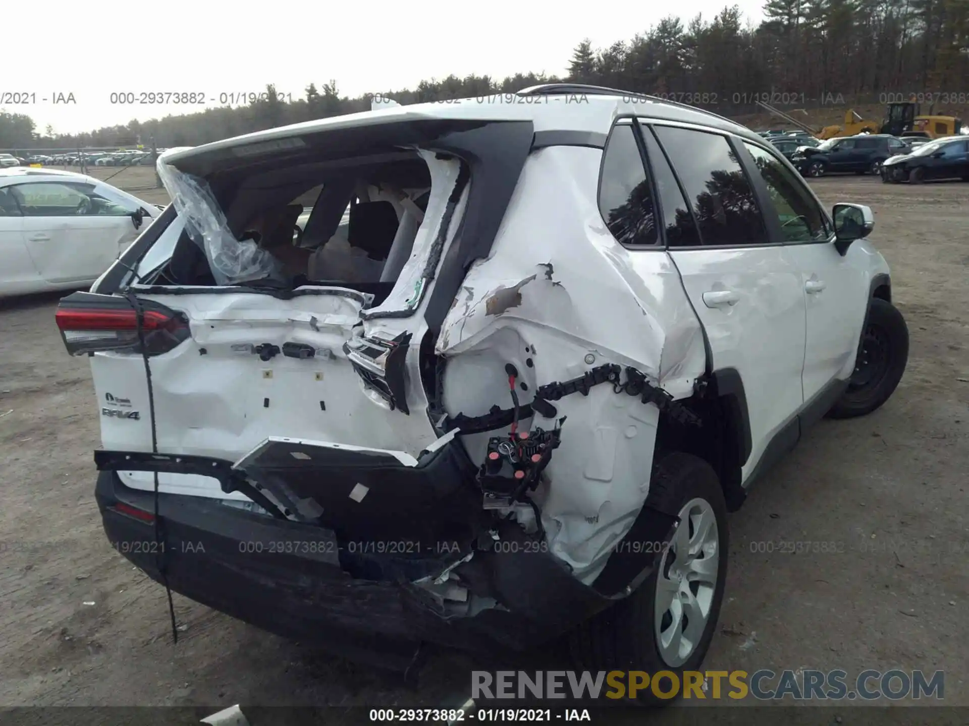 4 Фотография поврежденного автомобиля JTMG1RFV2KD004503 TOYOTA RAV4 2019