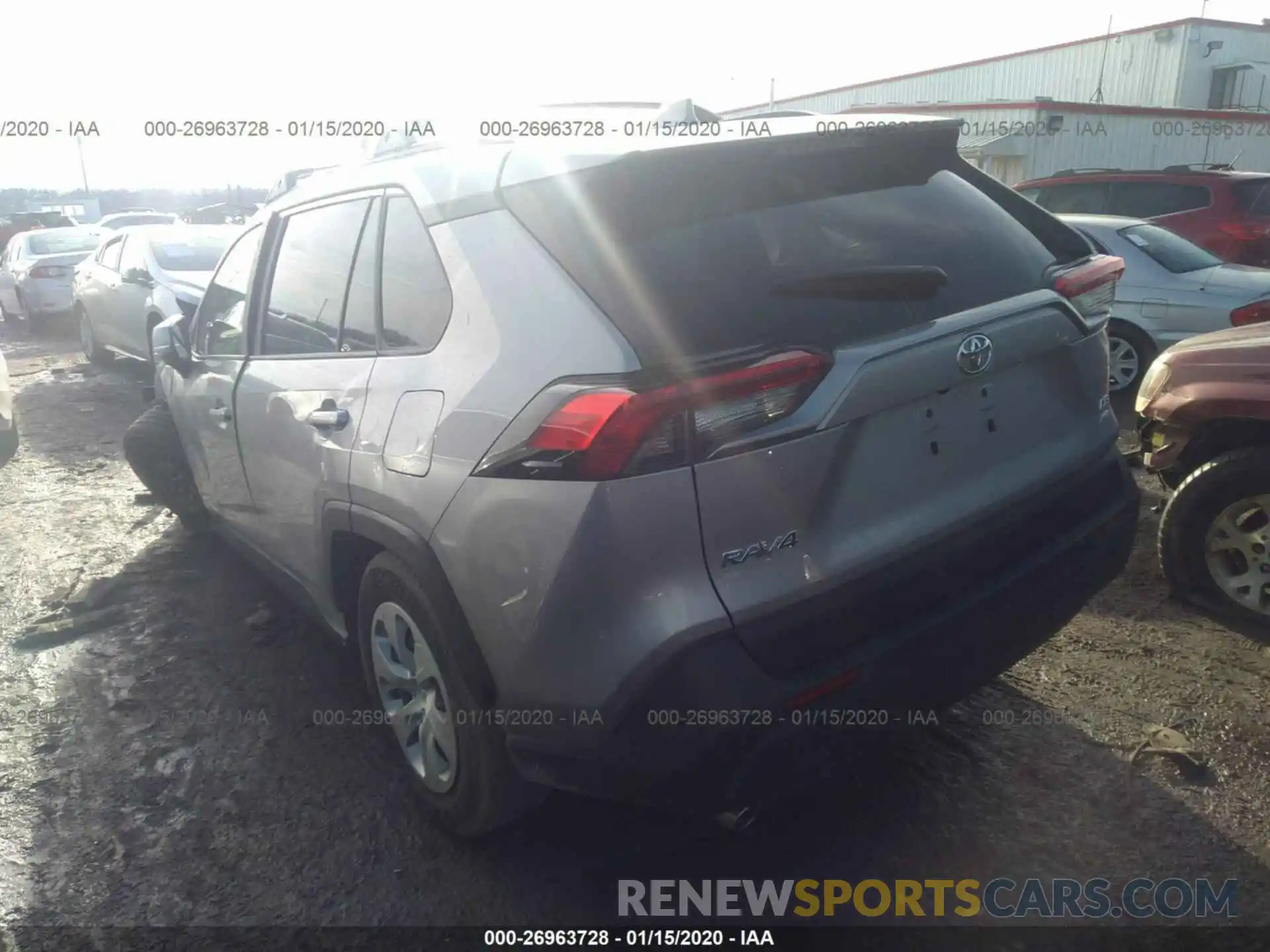 3 Фотография поврежденного автомобиля JTMG1RFV2KD008857 TOYOTA RAV4 2019